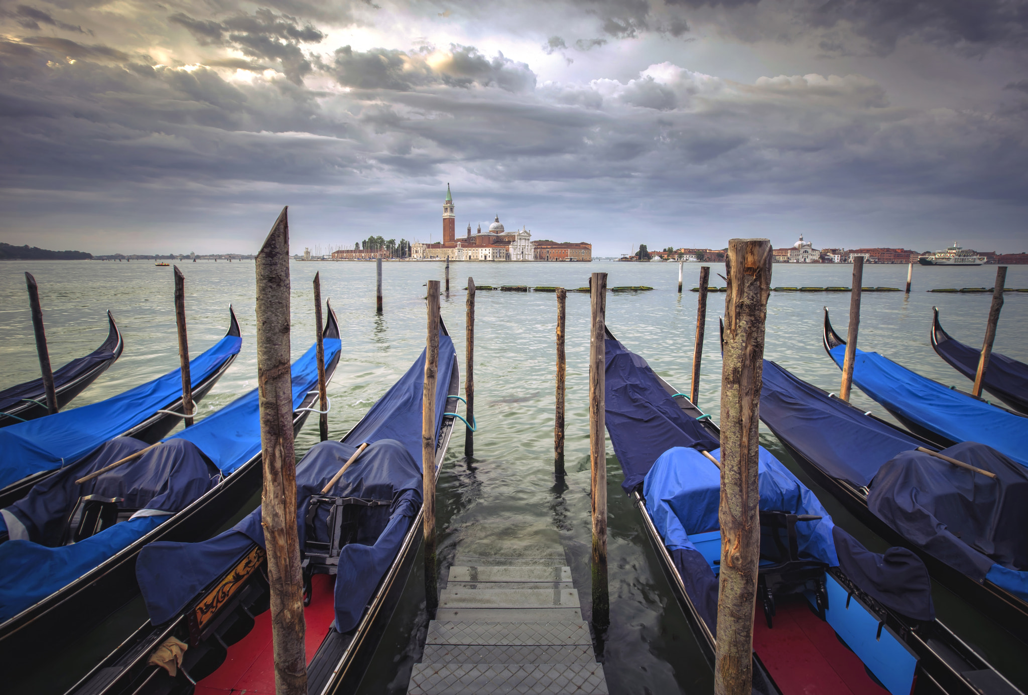 Sony a7R sample photo. Early morning in venice photography