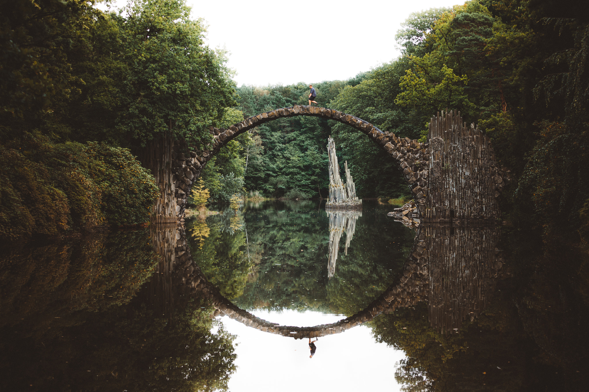Canon EOS 5DS + Canon EF 70-200mm F4L IS USM sample photo. Rakotz bridge photography
