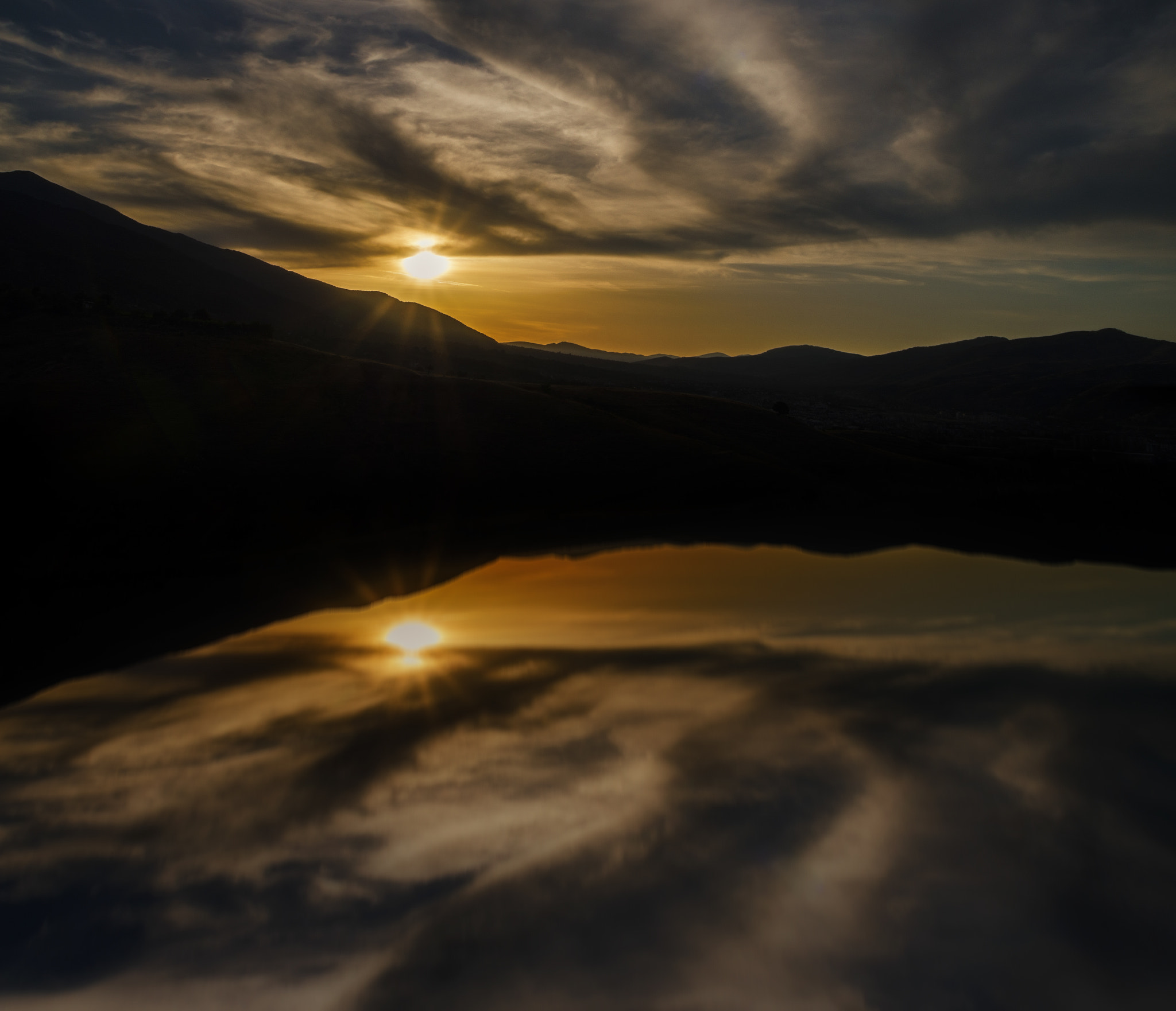 Sigma 18-250mm F3.5-6.3 DC OS HSM sample photo. Good night photography