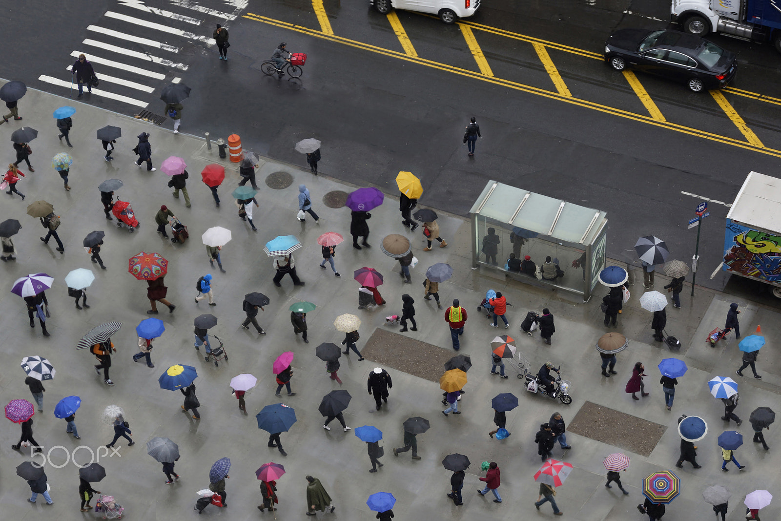 Sony SLT-A77 + Sony DT 18-55mm F3.5-5.6 SAM sample photo. Rainy days in manhattan photography