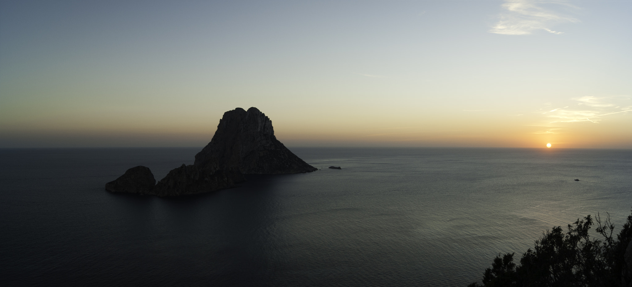 Sony Alpha DSLR-A290 + Sony DT 18-55mm F3.5-5.6 SAM sample photo. Es vedra, ibiza photography