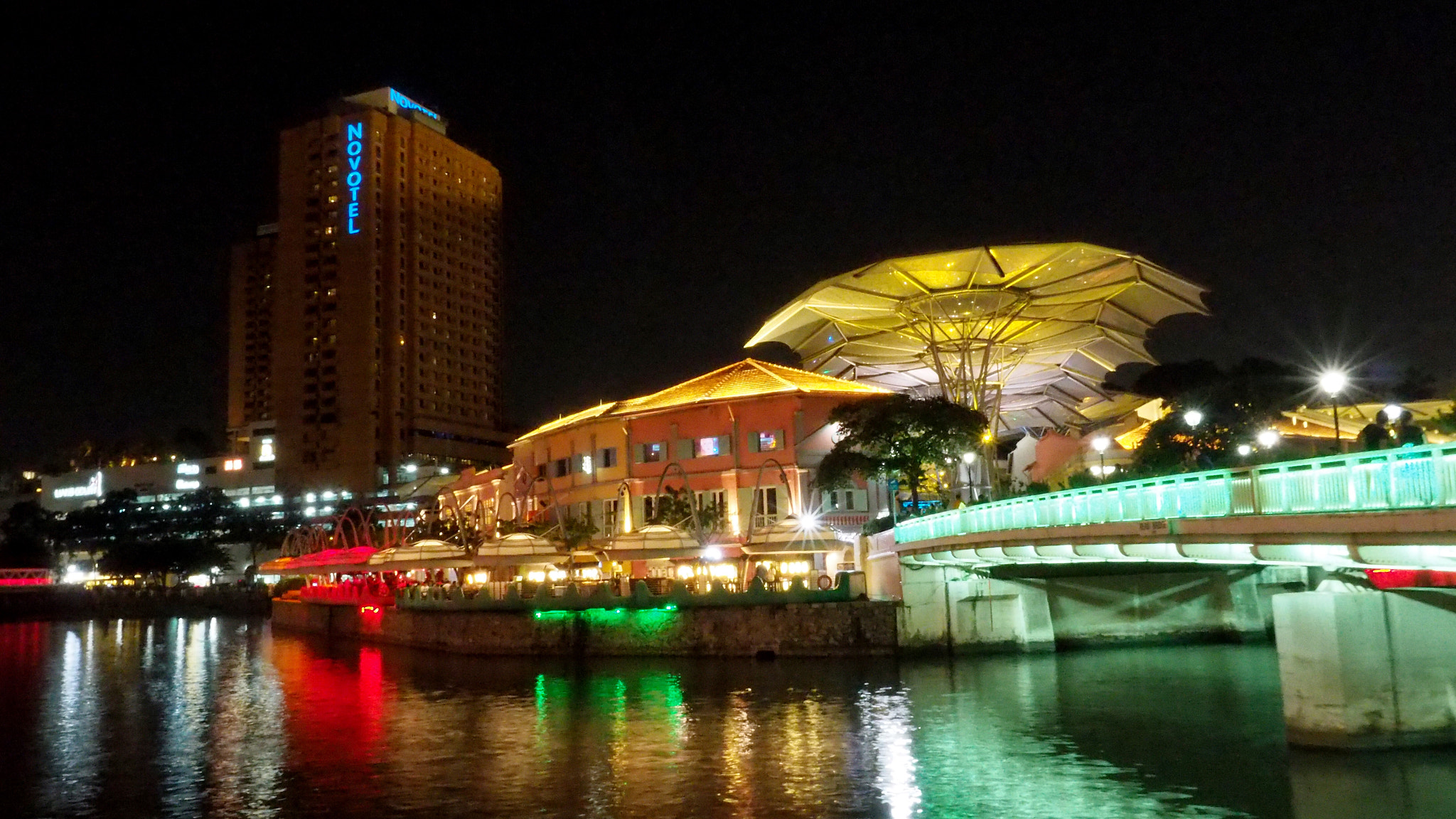 Olympus M.Zuiko Digital ED 12-40mm F2.8 Pro sample photo. Riverside singapore photography