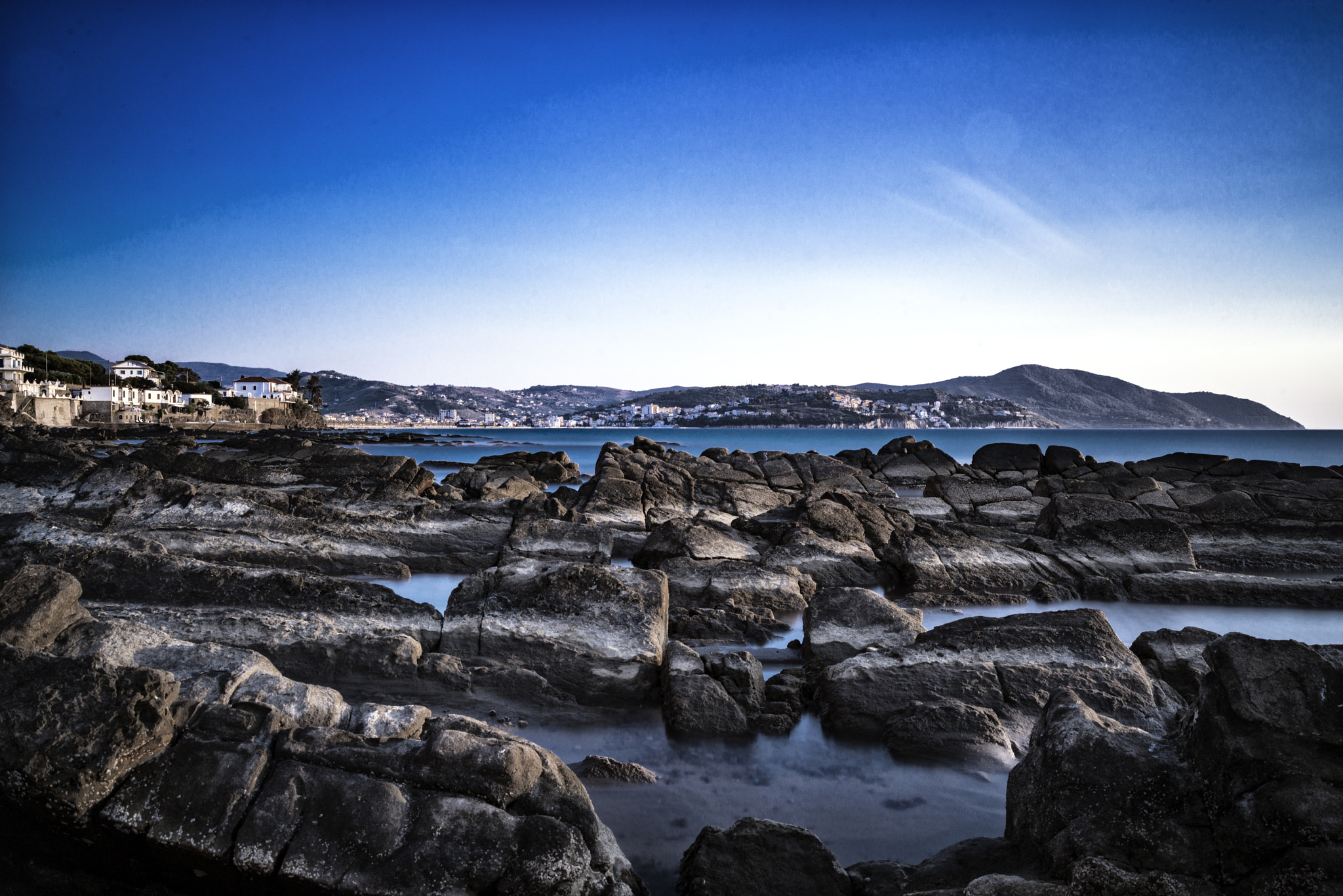AF Zoom-Nikkor 28-80mm f/3.3-5.6G sample photo. Agropoli photography