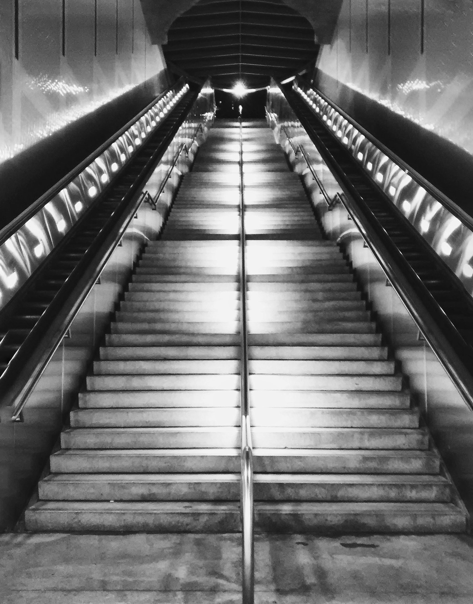 Motorola Moto G with 4G LTE (1st Gen) sample photo. Escaleras photography