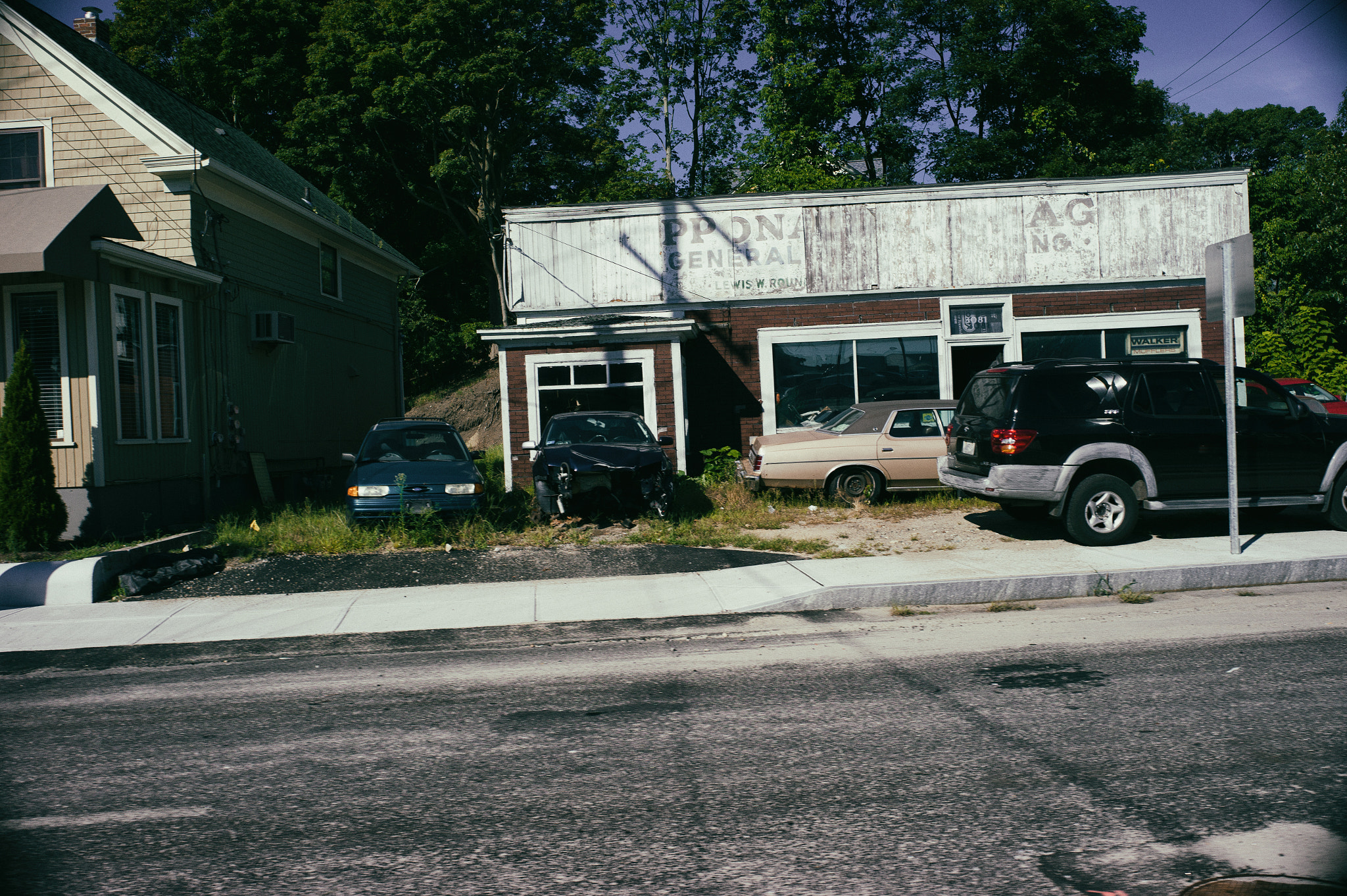 Leica M9 + Summicron-M 50mm f/2 (III) sample photo. Apponaug motors photography