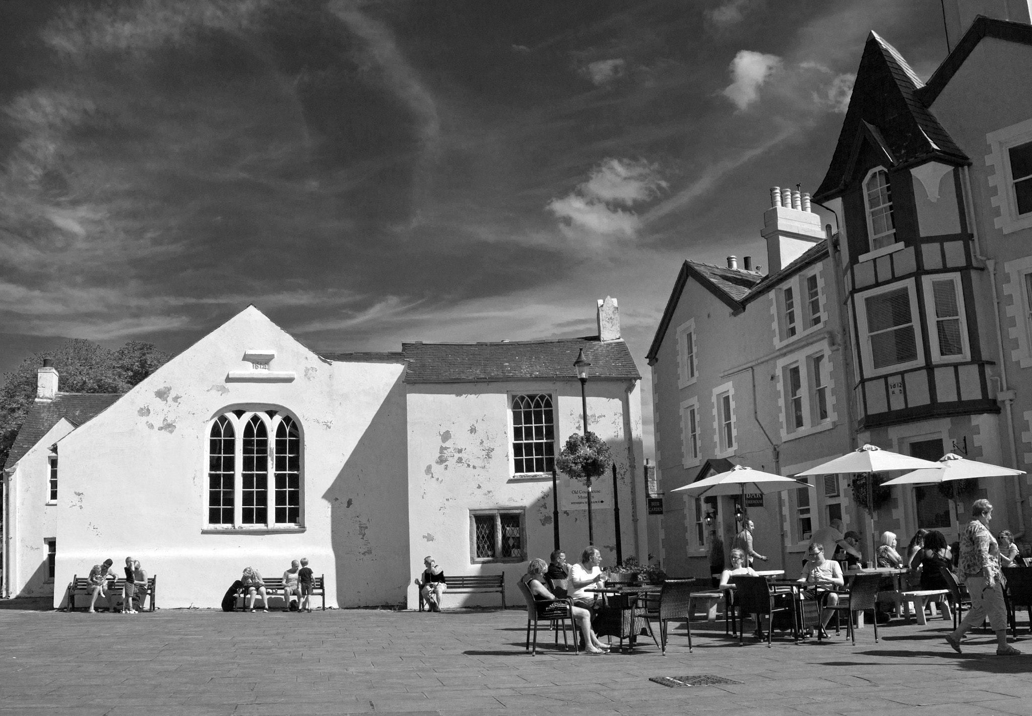 Canon EOS 60D + Canon EF-S 18-135mm F3.5-5.6 IS USM sample photo. Beaumaris, anglesey, wales. photography