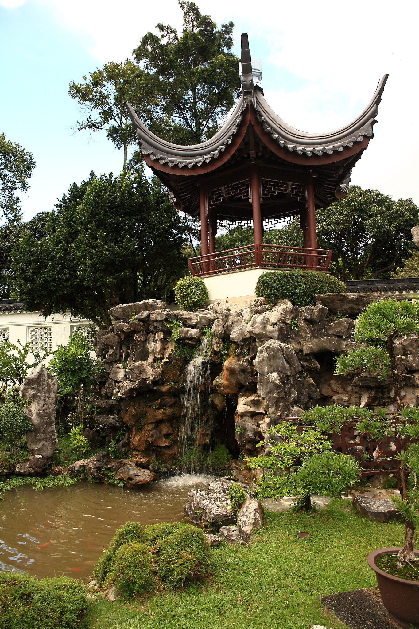 Canon EF 24-70mm F4L IS USM sample photo. Pagoda photography