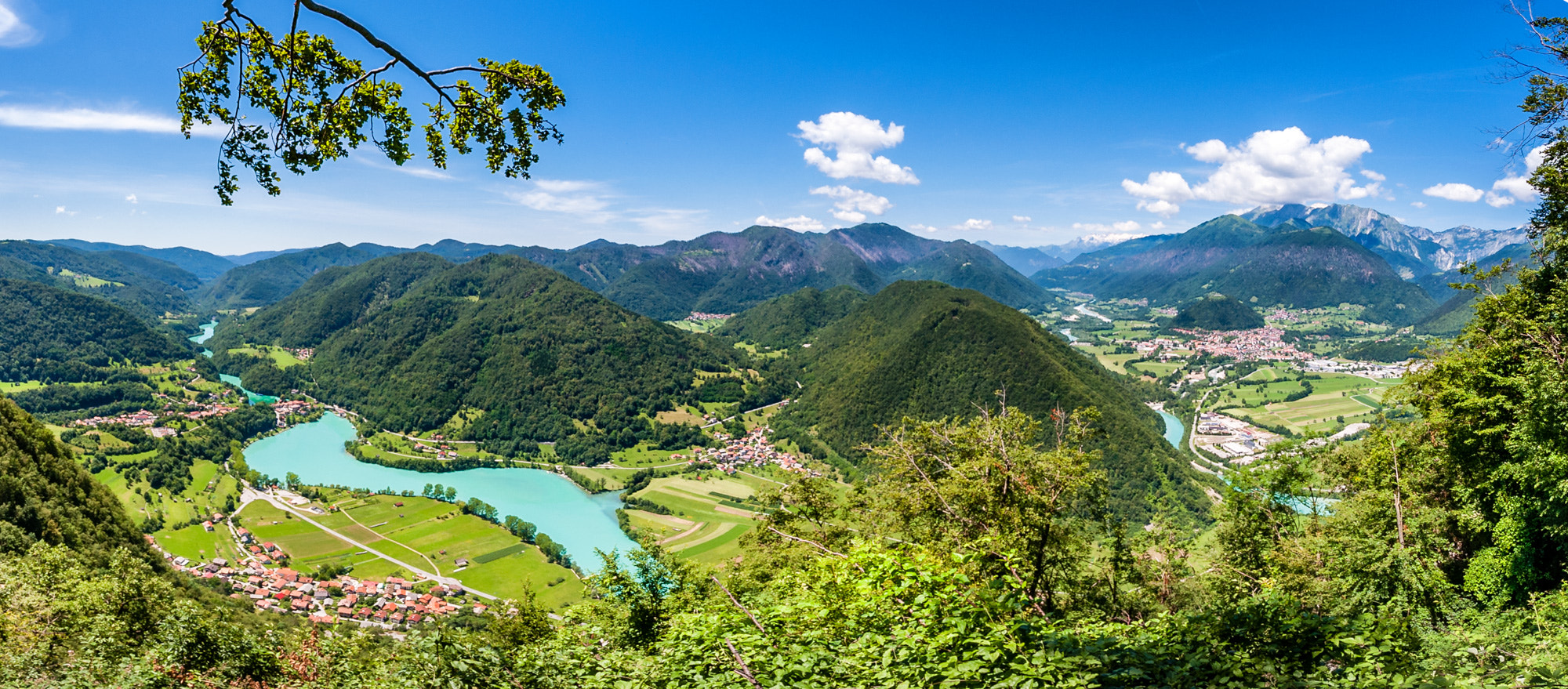 Nikon D90 + Samyang 8mm F3.5 Aspherical IF MC Fisheye sample photo. Soca valley photography