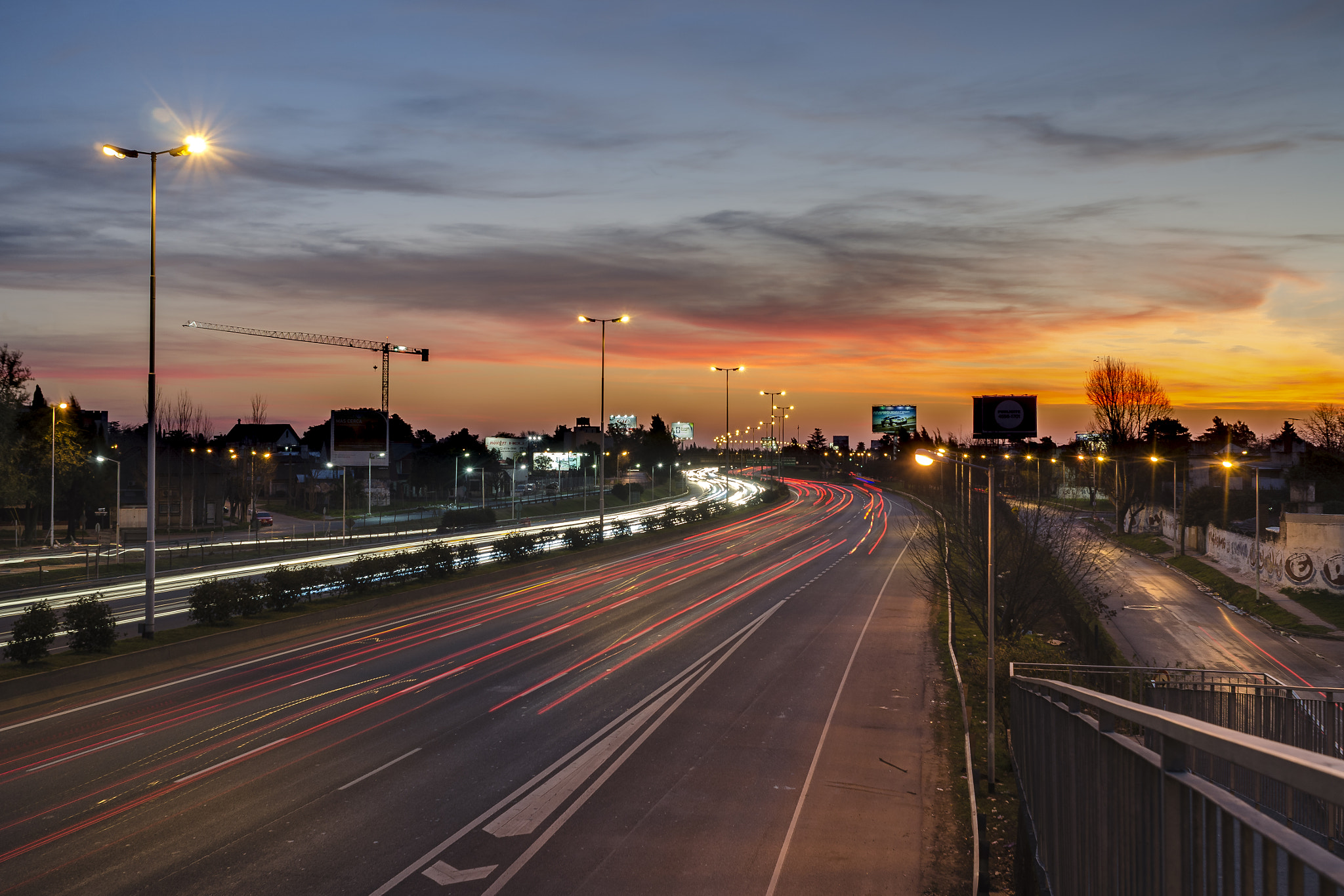 Nikon AF Nikkor 24mm F2.8D sample photo. Running lights photography