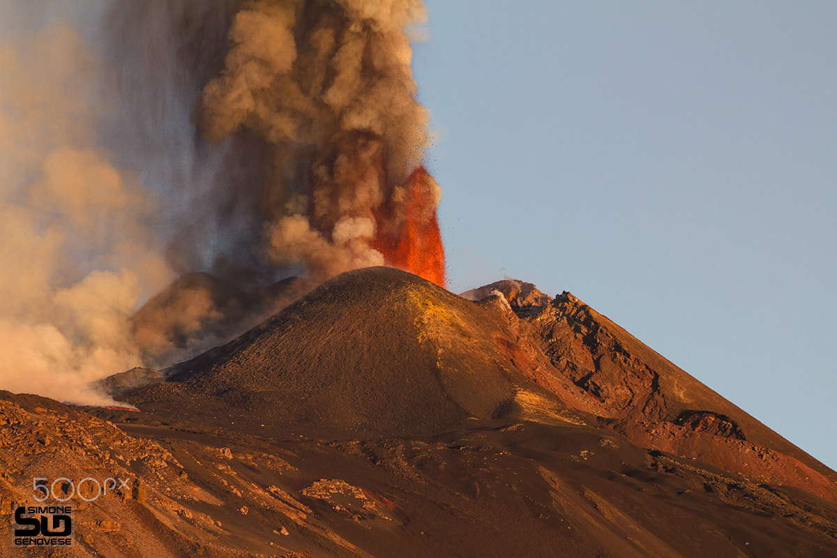 Canon EOS 7D + Canon EF 70-210mm f/4 sample photo. Etna - parossismo del 26 ottobre 2013 photography