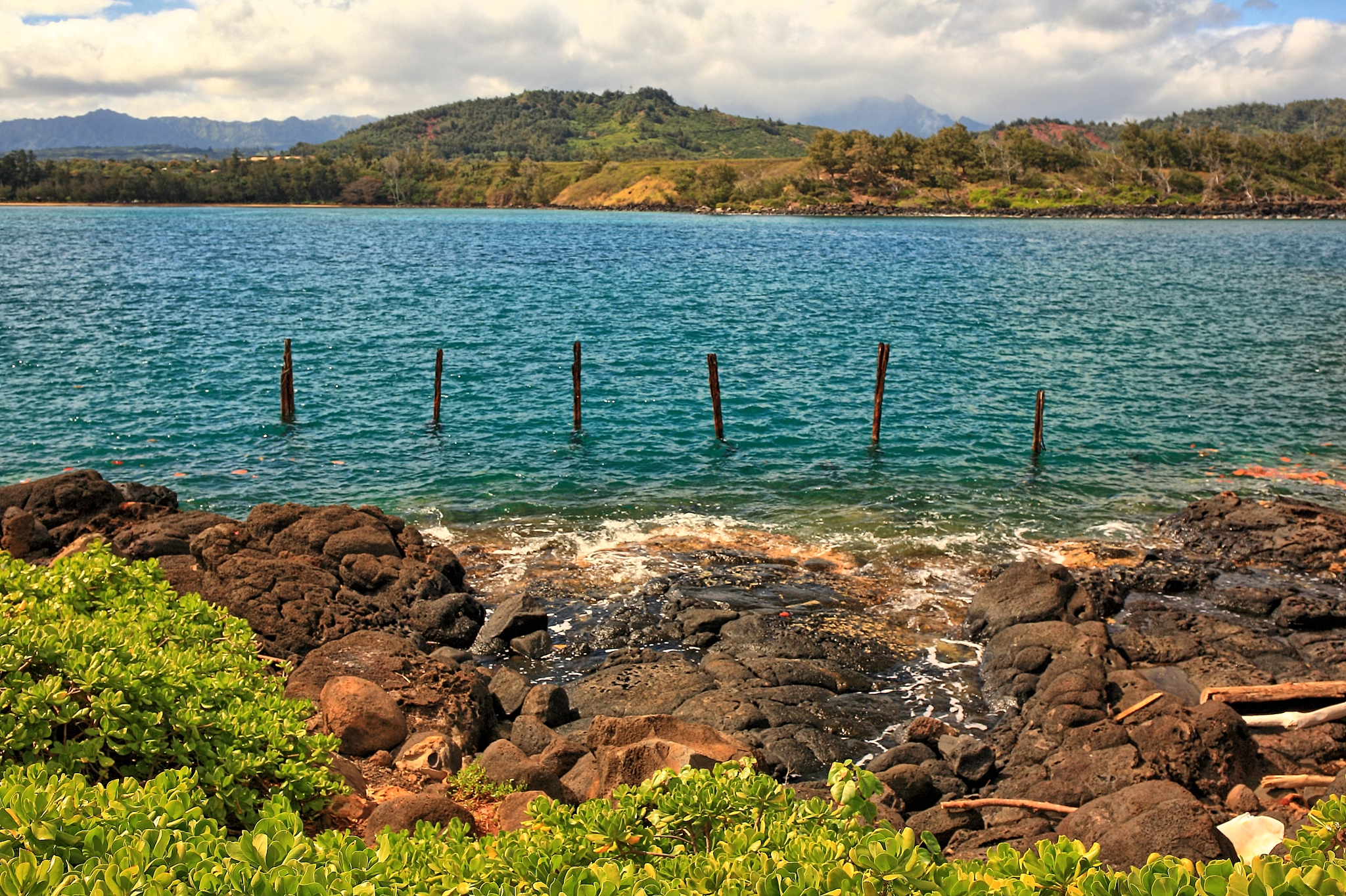 Canon EF 24-70mm F4L IS USM sample photo. Hanamaulu bay photography