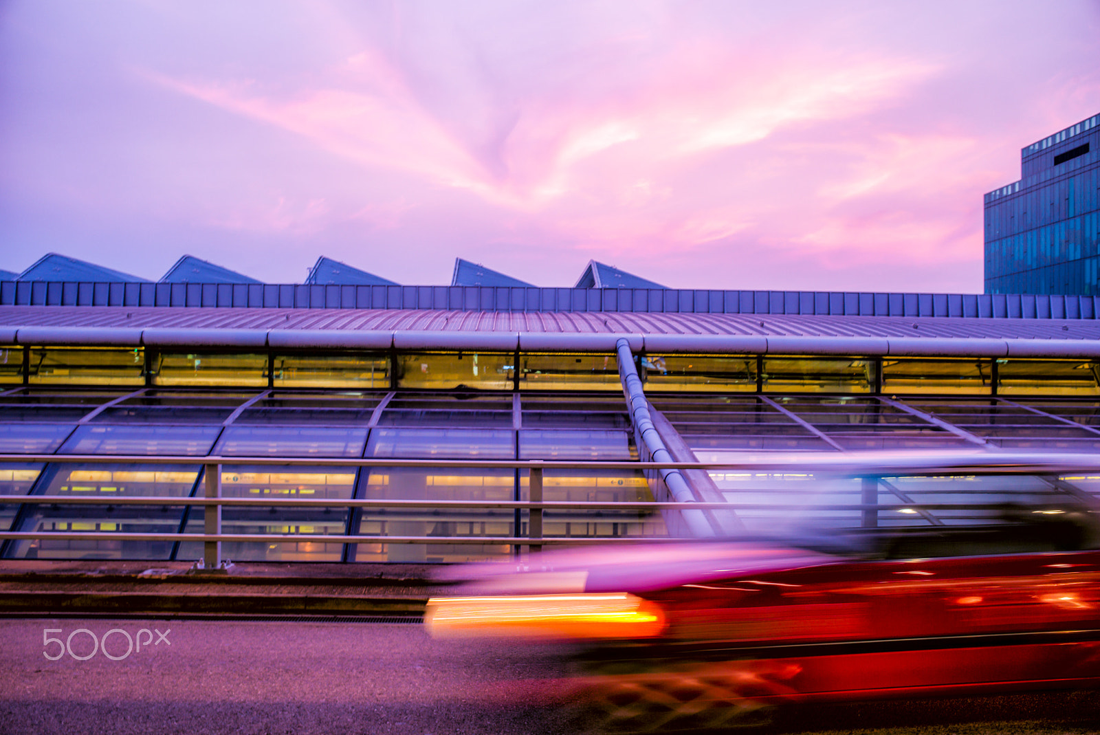 Summicron-M 1:2/90 Leitz sample photo. Dashing taxi at dawn - hong kong int'l airport photography
