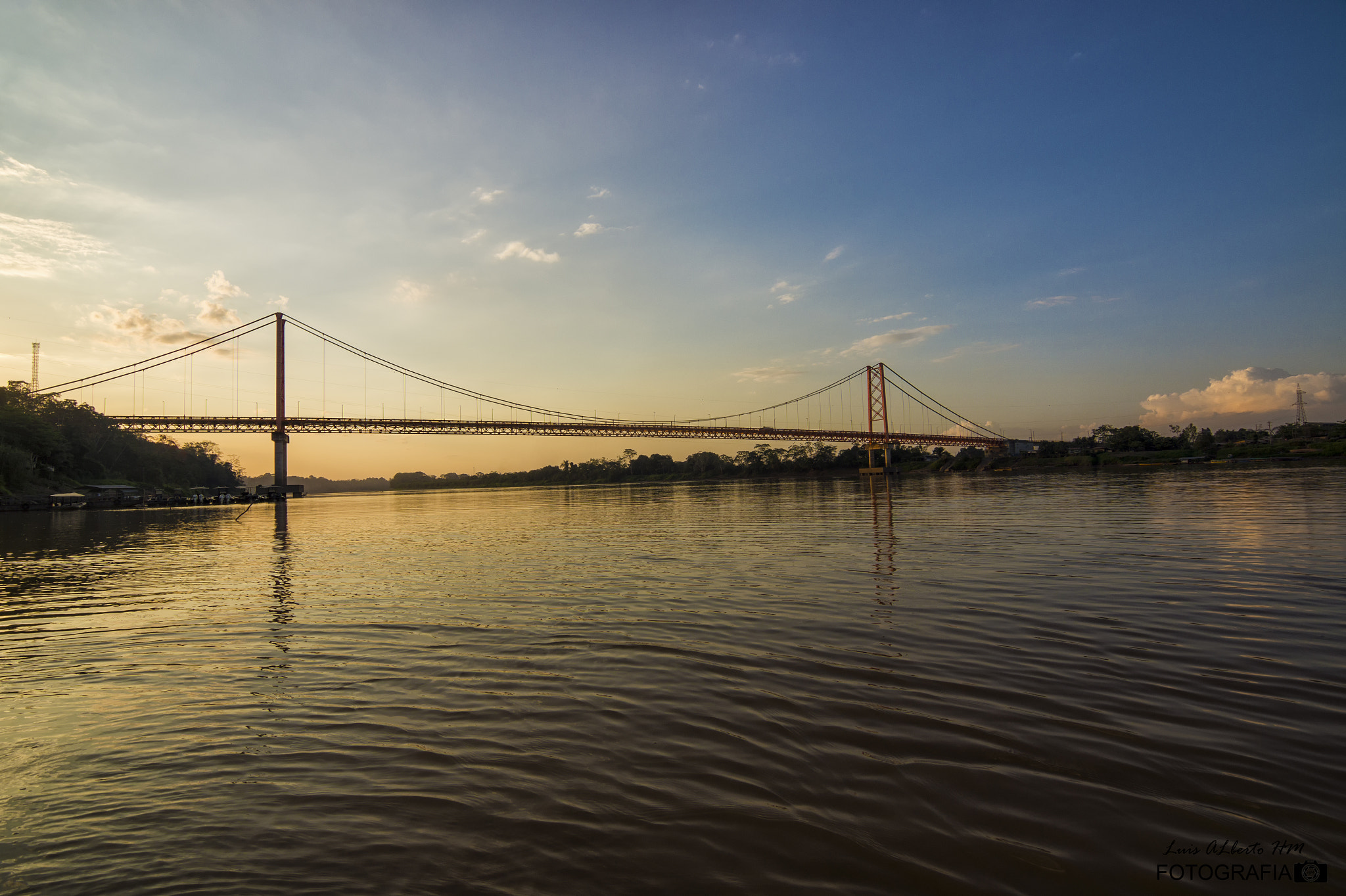 Sony SLT-A58 + 20mm F2.8 sample photo. Mirada al puente bilinghurst photography