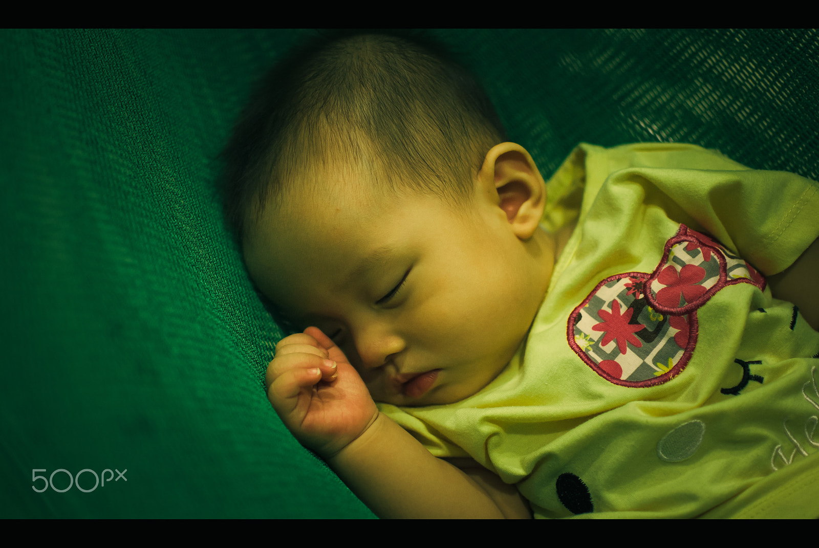 Nikon D200 + Nikon AF-S DX Nikkor 35mm F1.8G sample photo. Baby in sleep. photography
