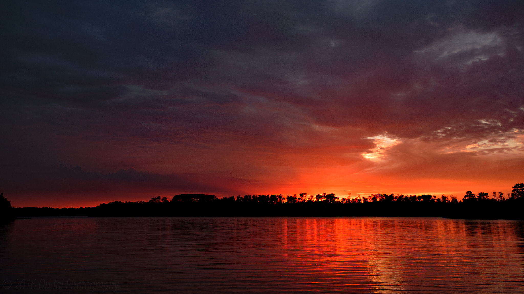 Canon EF 16-35mm F2.8L II USM sample photo. Sunset fall lake photography