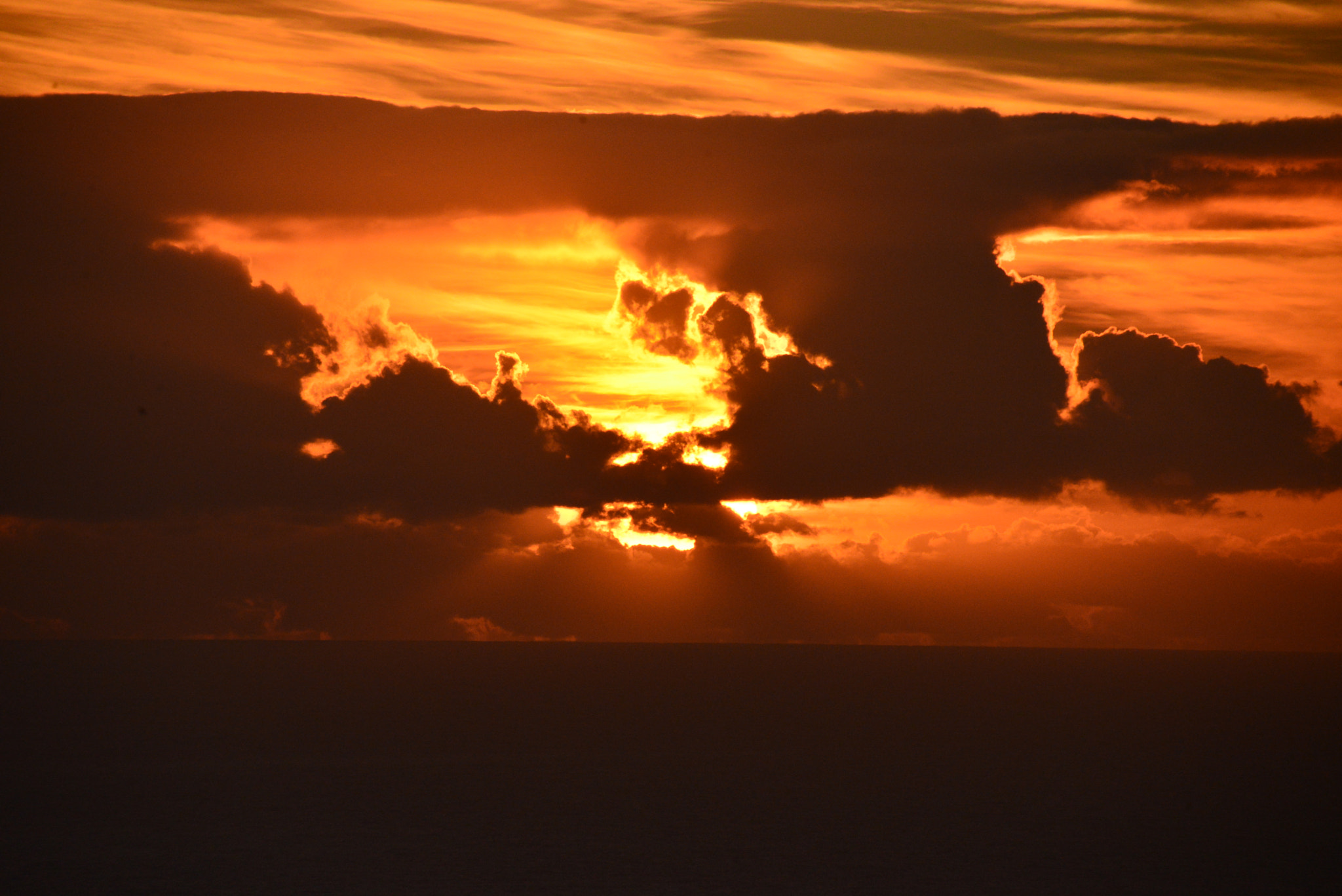 Sigma 50-500mm F4.5-6.3 DG OS HSM sample photo. Cape town sunset photography