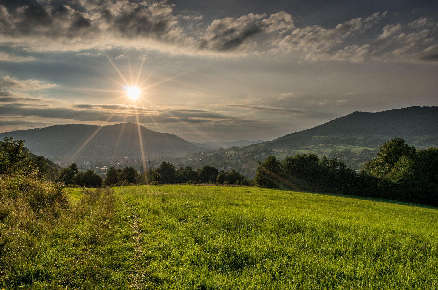 Pentax smc DA 15mm F4 ED AL Limited sample photo. View from a hill over mszana dolna on the right lubogoszcz on the left szczebel mountain photography