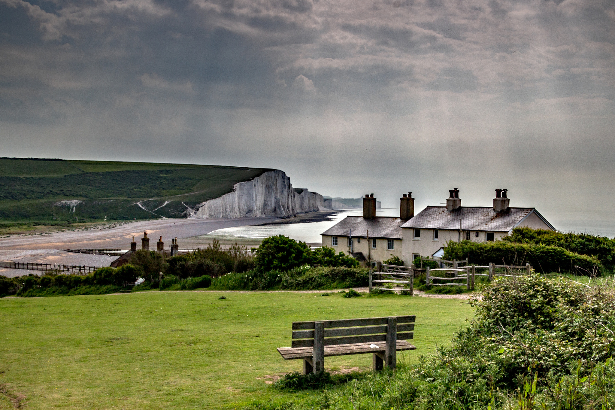 Canon EOS 100D (EOS Rebel SL1 / EOS Kiss X7) + Tamron 18-270mm F3.5-6.3 Di II VC PZD sample photo. Seven sisters from cuckmere photography