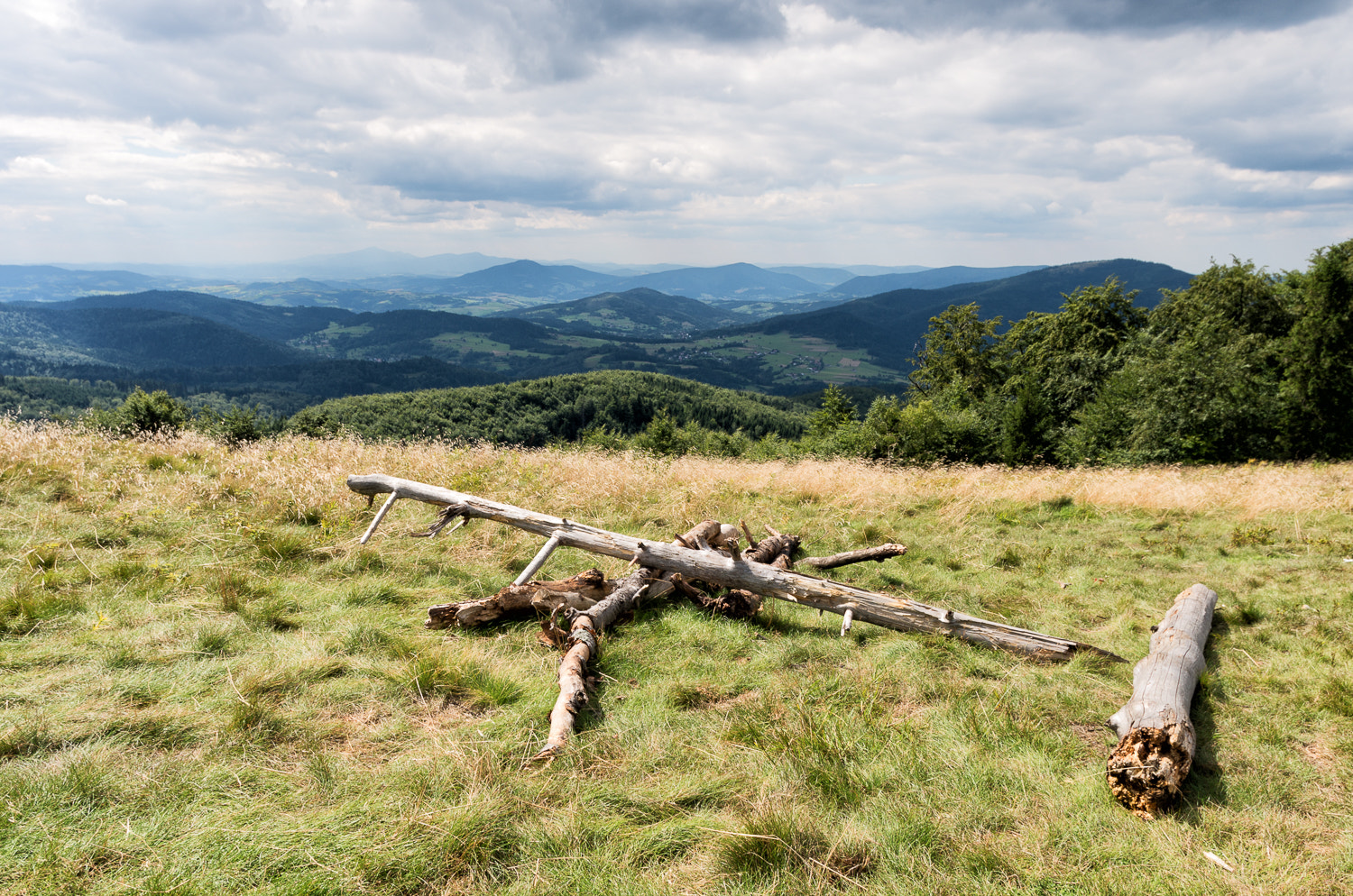 Pentax smc DA 15mm F4 ED AL Limited sample photo. View from Łopień mountain beskid wyspowy poland photography