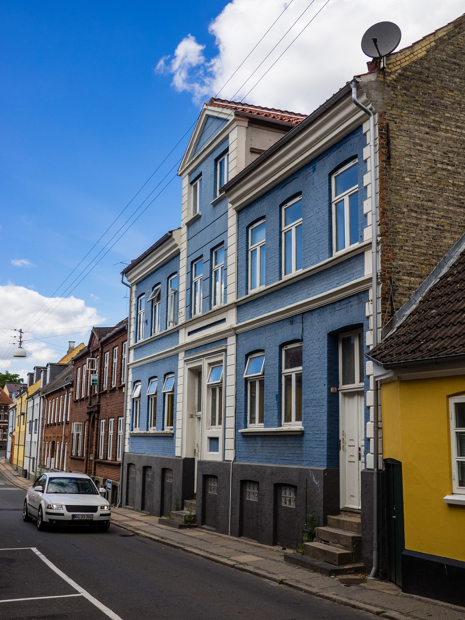 Olympus OM-D E-M1 + Panasonic Lumix G 20mm F1.7 ASPH sample photo. Danish houses 1 photography