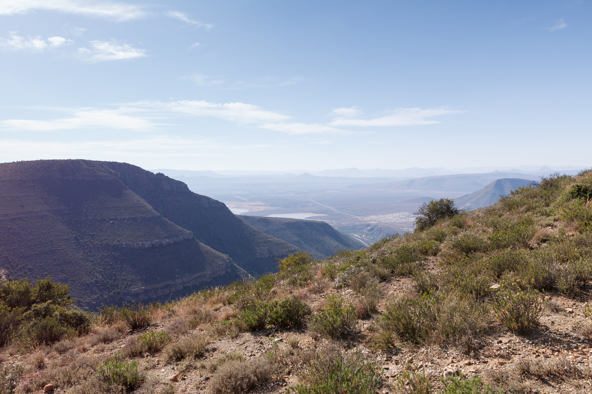 Canon EOS 50D + Canon EF 300mm f/2.8L sample photo. Mountain lookout view - graaff-reinet landscape photography