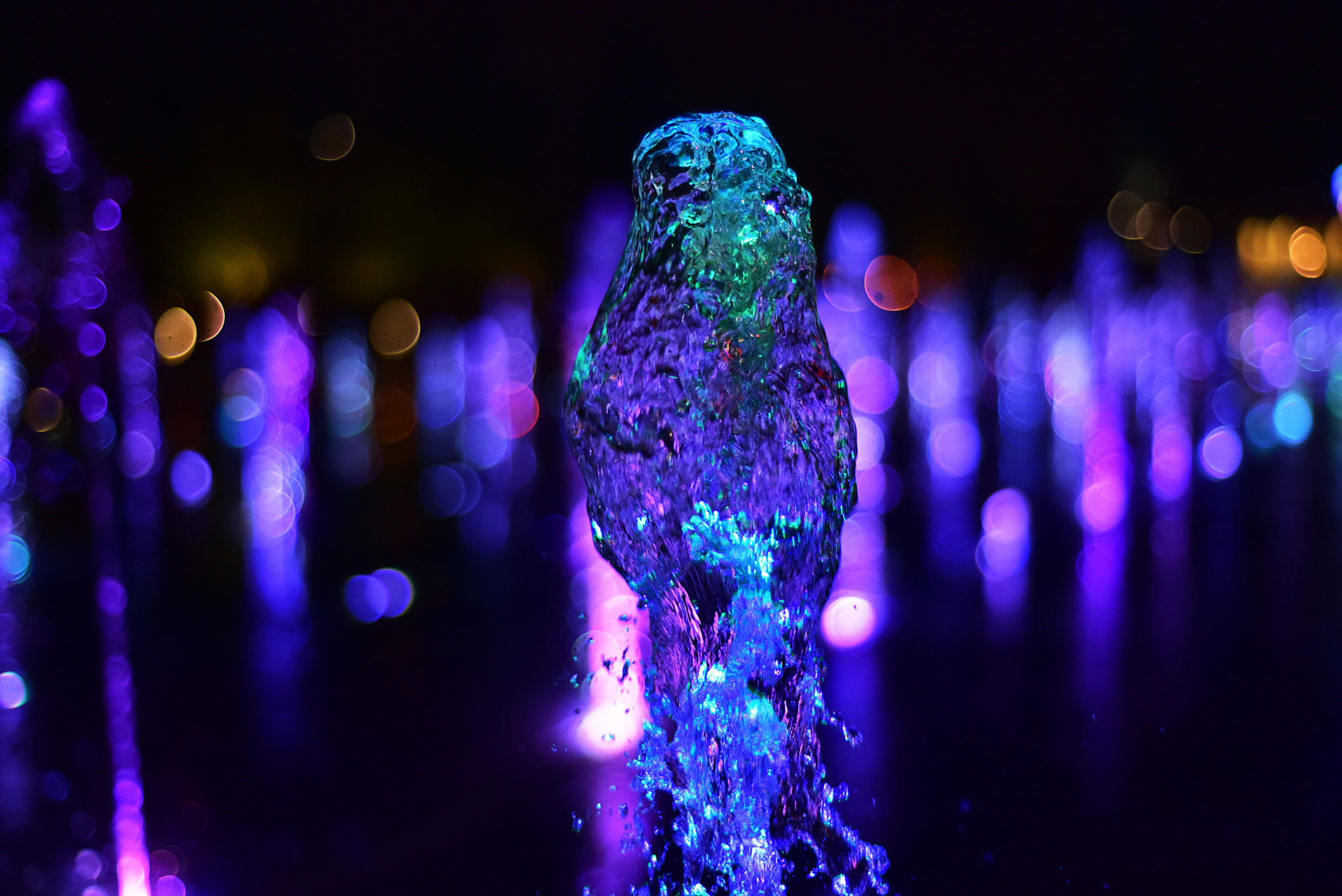 Nikon D750 + AF Nikkor 50mm f/1.8 sample photo. Color water photography