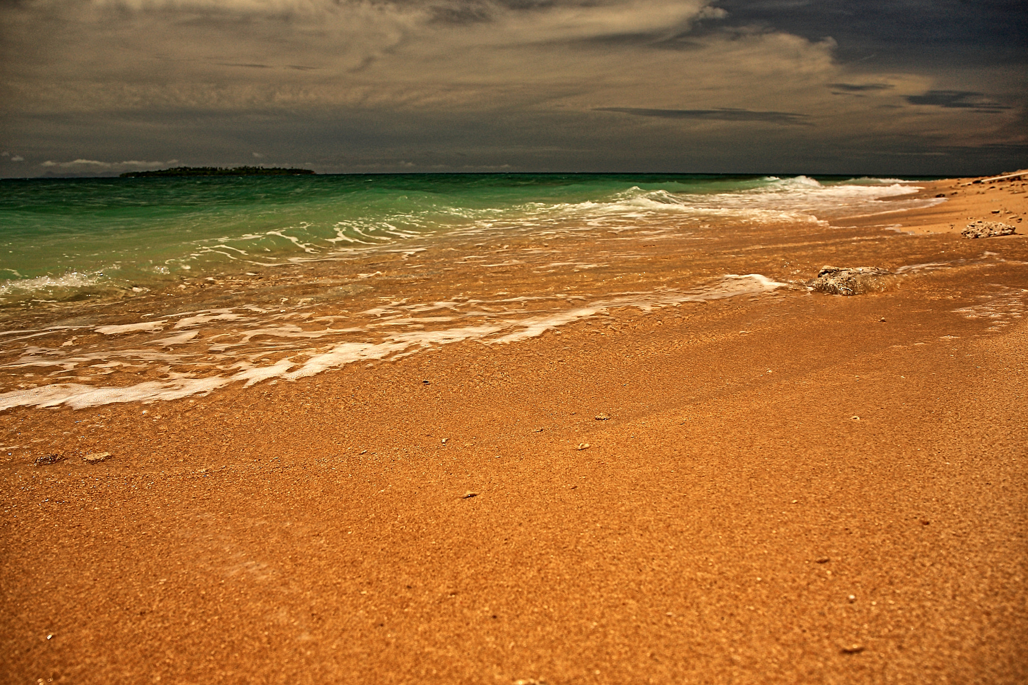 Canon EF 24-70mm F4L IS USM sample photo. Paradise island beach photography