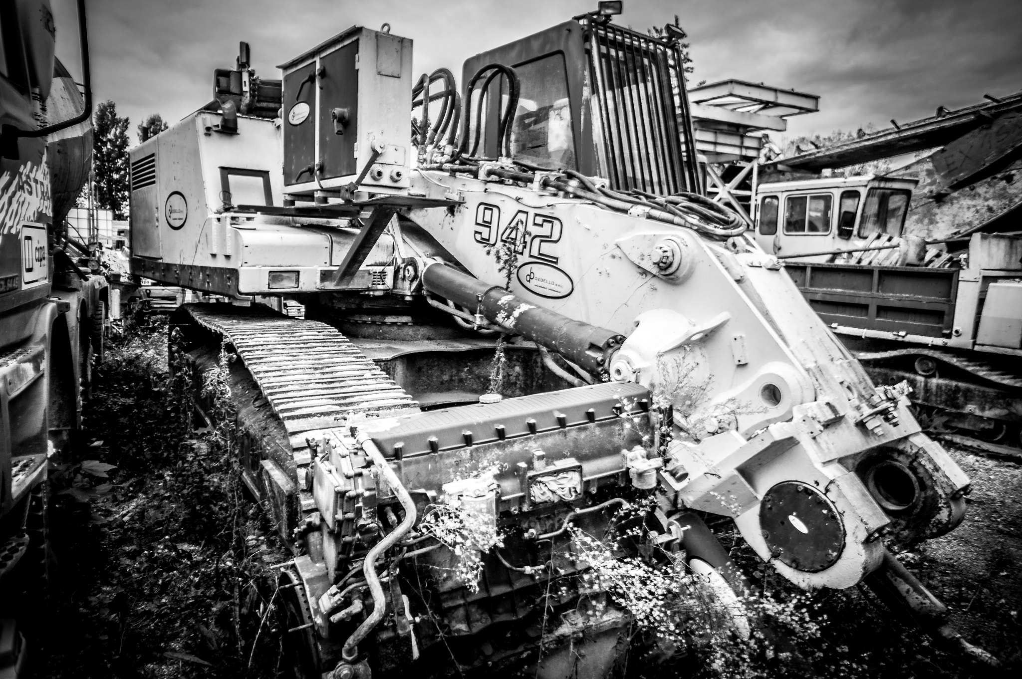 Sony Alpha NEX-5N + Sony E 16mm F2.8 sample photo. Heavy machinery photography