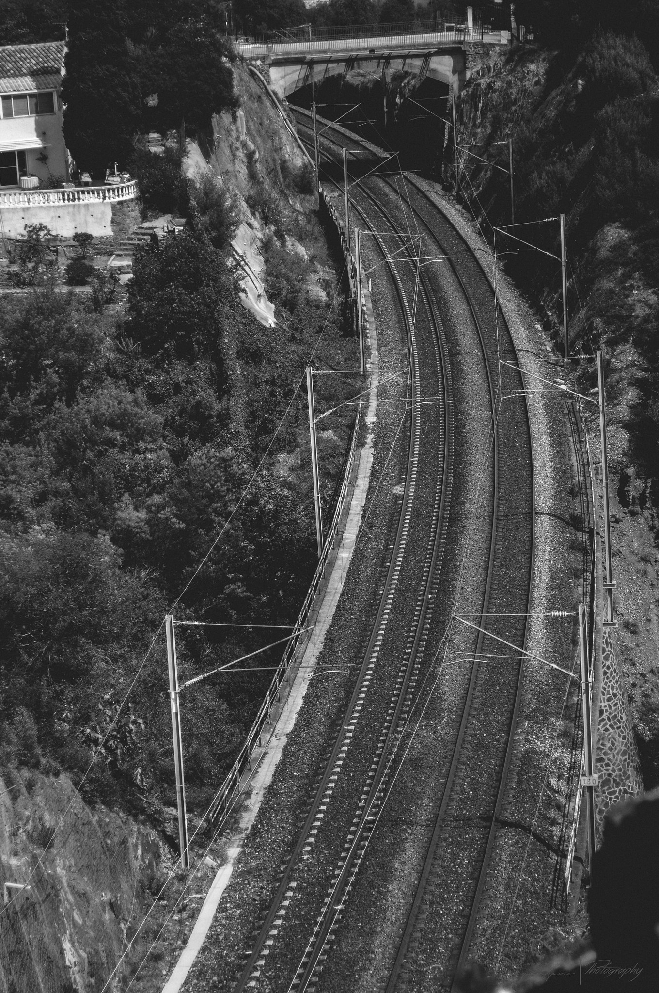 Nikon D300 + AF Zoom-Nikkor 35-70mm f/2.8D sample photo. Curvy trails. photography