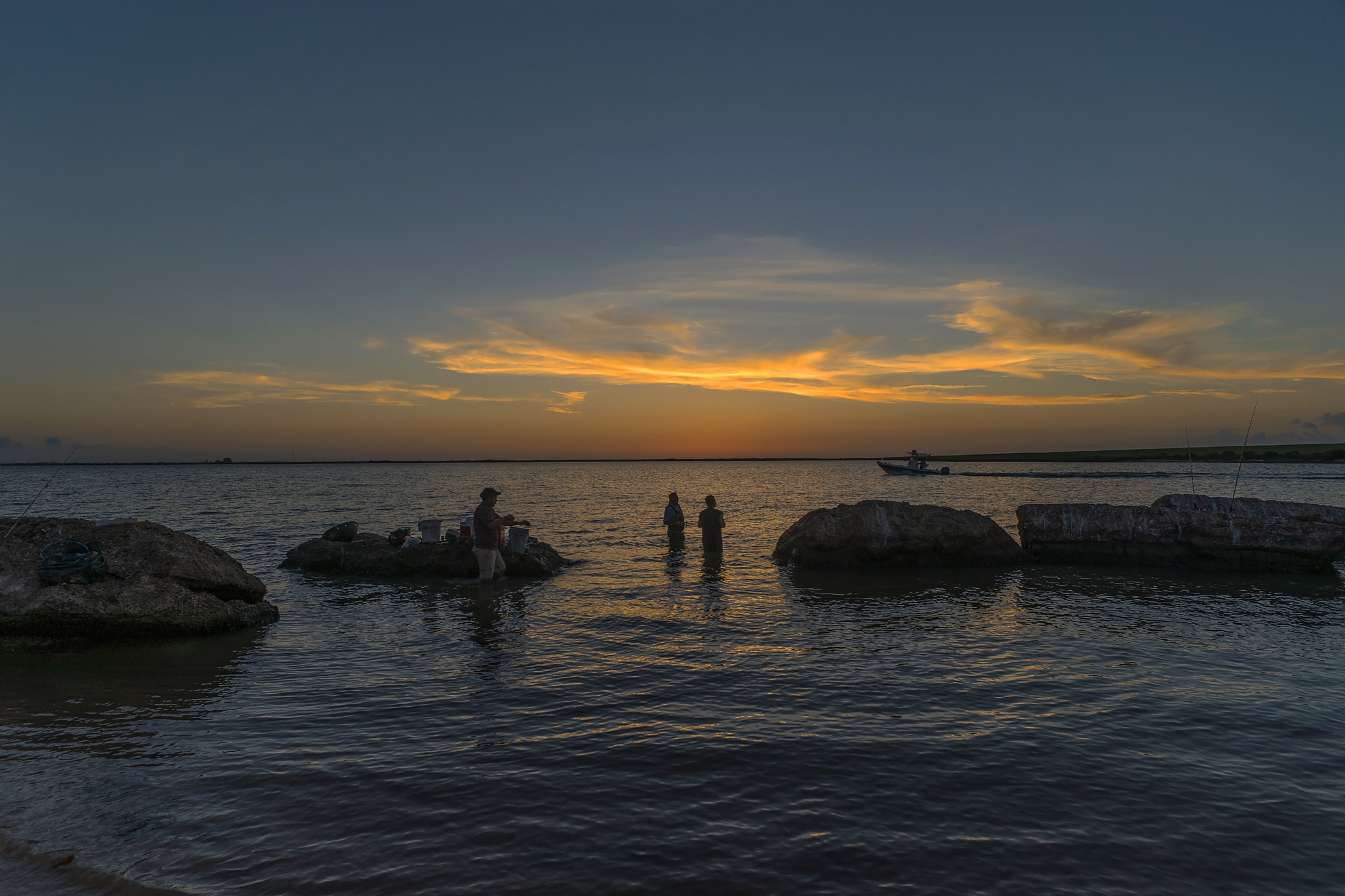 Sony a7 + Sony 20mm F2.8 sample photo. Fishing photography