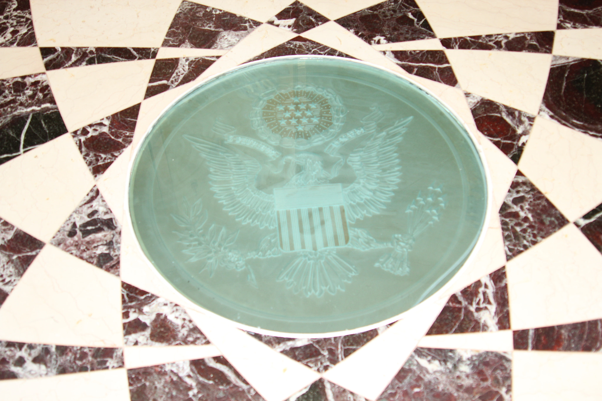 Canon EF 28-105mm f/3.5-4.5 USM sample photo. Presidential suite photography