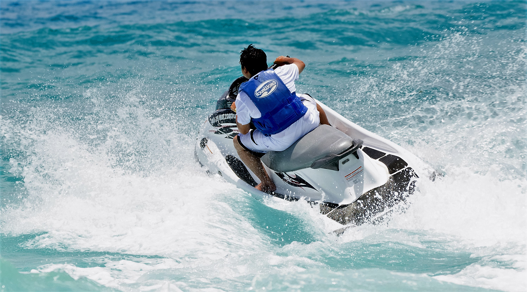 Sigma 150-600mm F5-6.3 DG OS HSM | C sample photo. Jetski photography