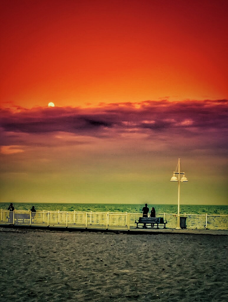 Nikon D3100 + Sigma 35mm F1.4 DG HSM Art sample photo. Sunset at lake michigan. photography