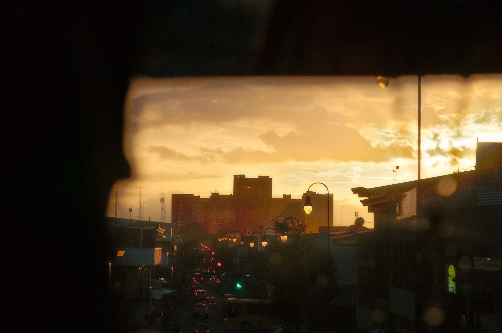 Nikon D300 + Nikon AF-S Nikkor 85mm F1.8G sample photo. Costa rica 2016 - sunset in san jose photography