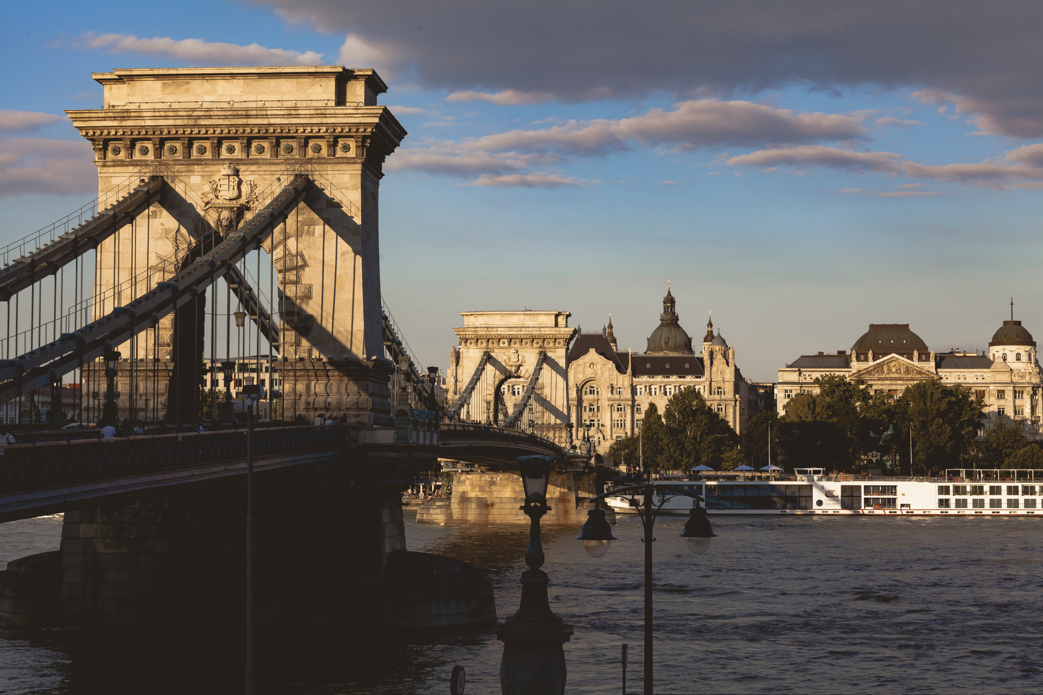 Tamron SP 35mm F1.8 Di VC USD sample photo. The chain bridge photography