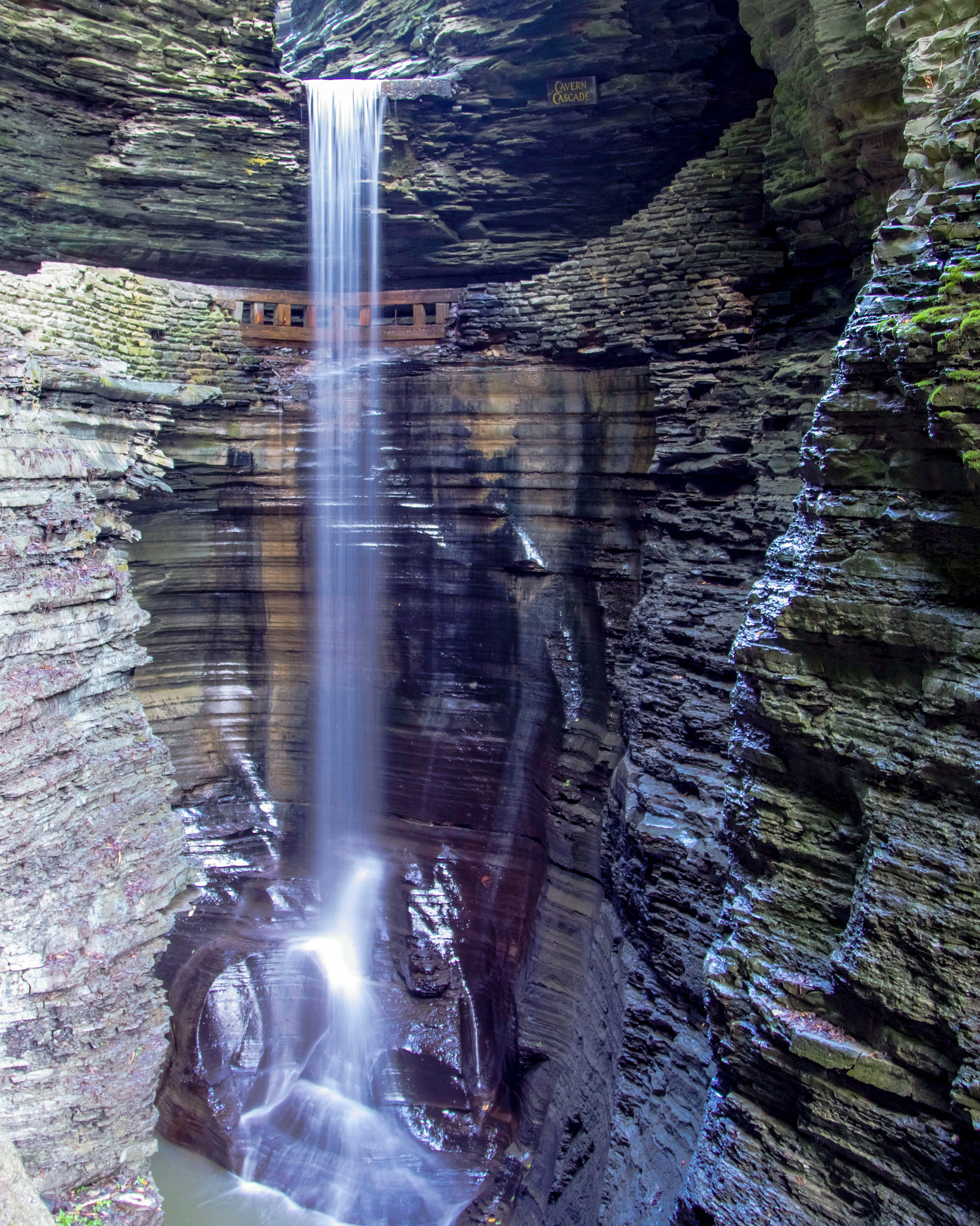 Canon EOS 750D (EOS Rebel T6i / EOS Kiss X8i) sample photo. Watkins glen falls photography