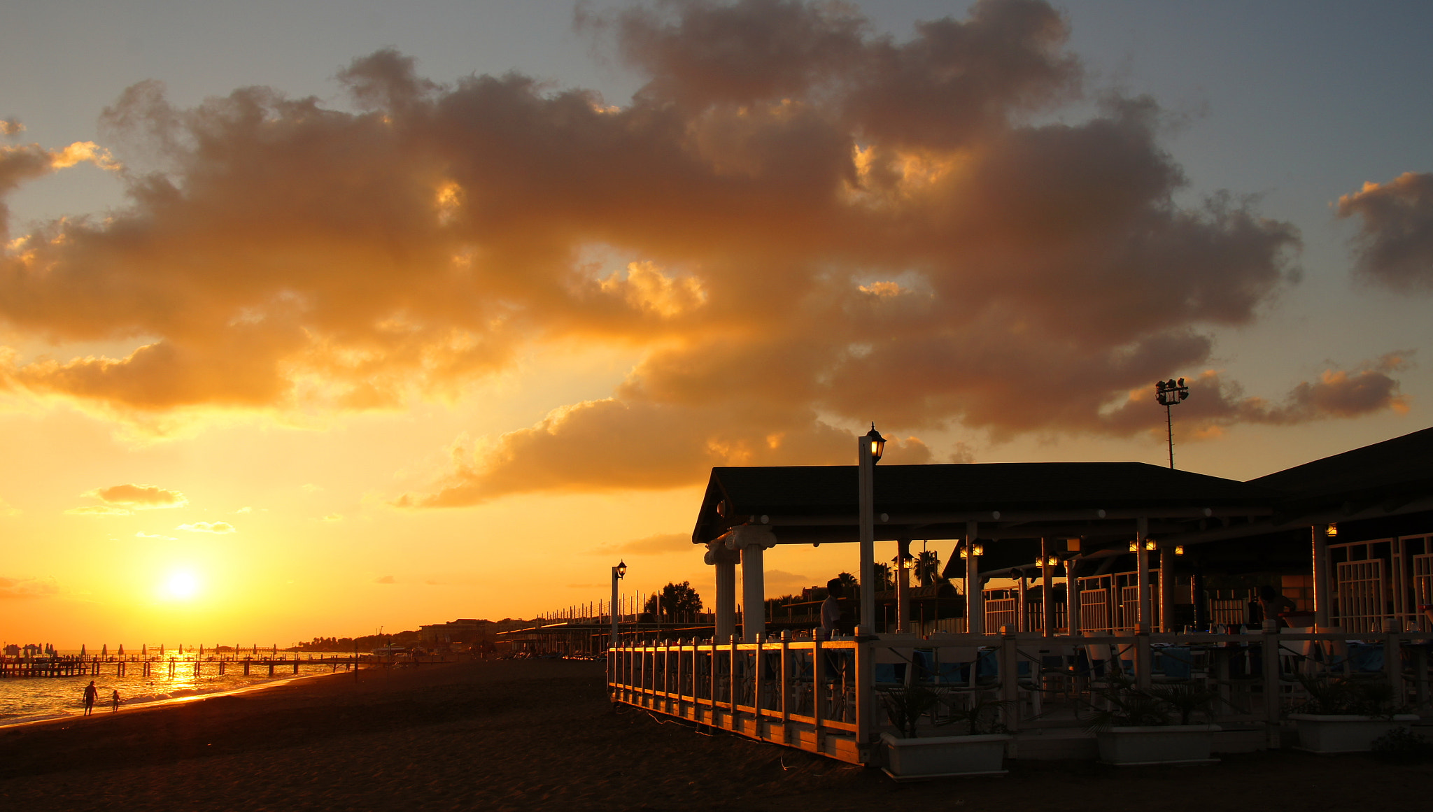 Sony Alpha DSLR-A580 sample photo. Beach photography