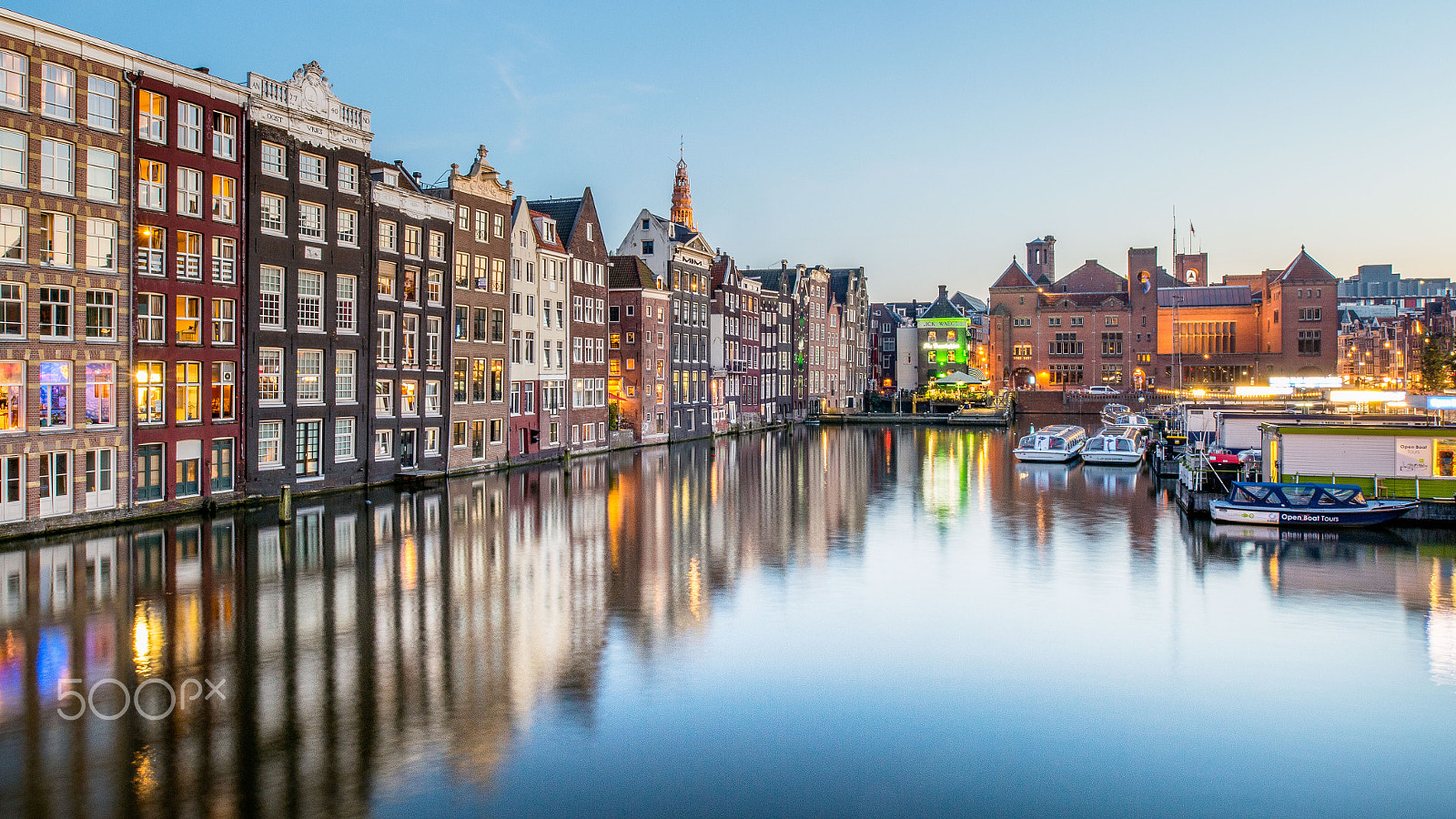 Nikon PC-E Nikkor 24mm F3.5D ED Tilt-Shift sample photo. Postcard greetings from amsterdam photography