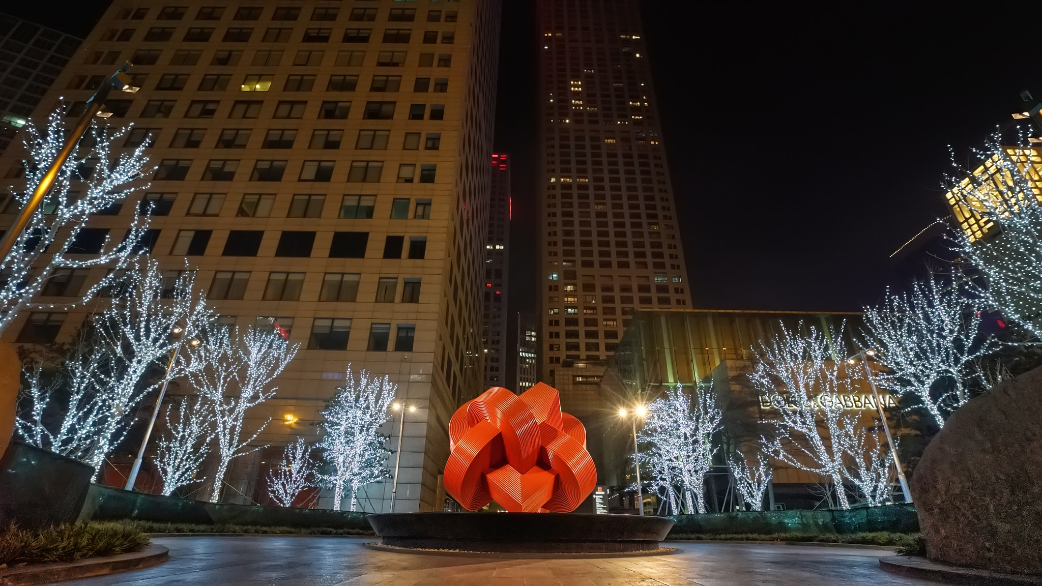 Sony a7S II + Sony Vario-Tessar T* FE 16-35mm F4 ZA OSS sample photo. Guomao photography