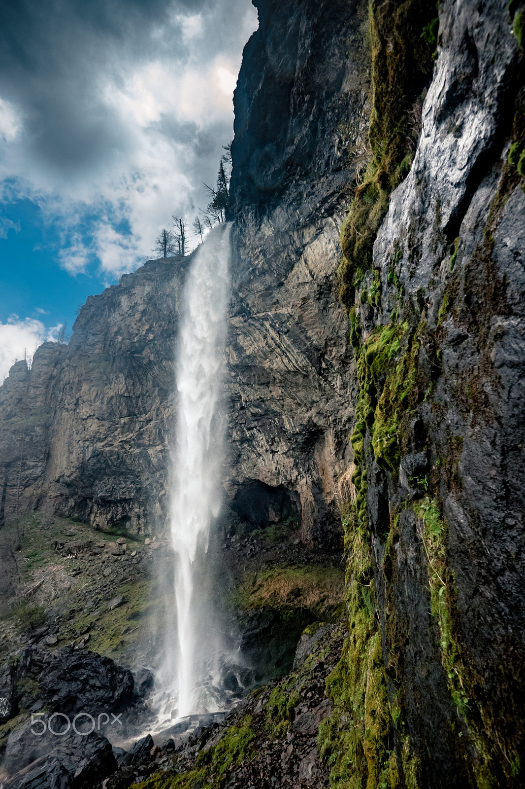 Panasonic Lumix G Vario 7-14mm F4 ASPH sample photo. Christiefalls full photography