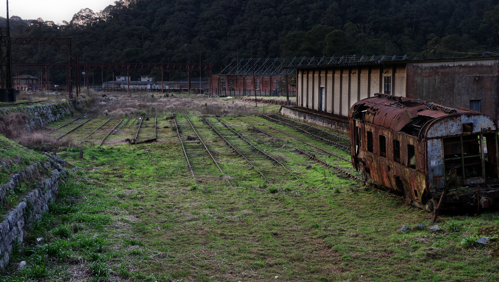 Canon EOS 700D (EOS Rebel T5i / EOS Kiss X7i) sample photo. Old station photography