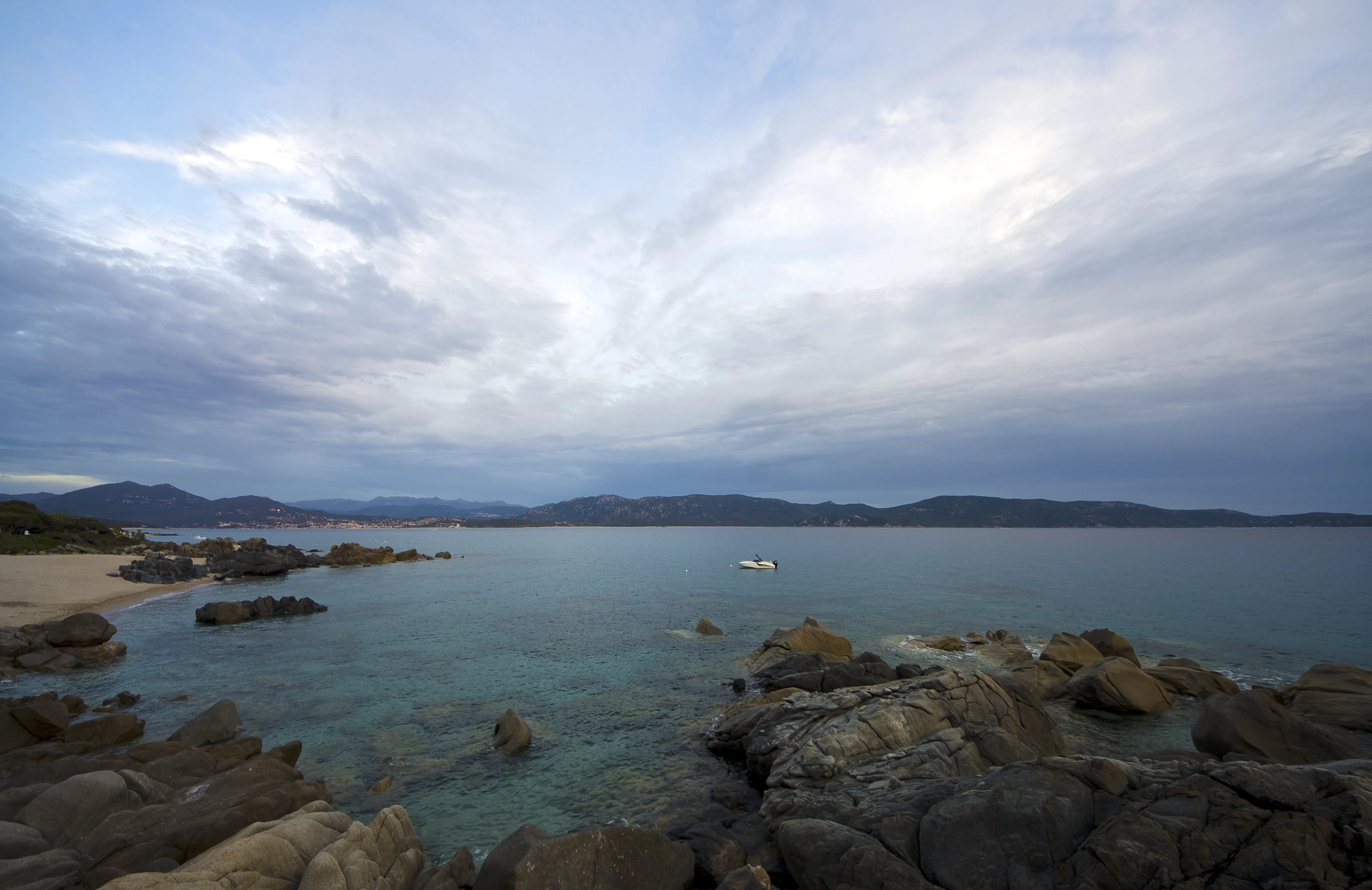 Sigma 8-16mm F4.5-5.6 DC HSM sample photo. Corse photography
