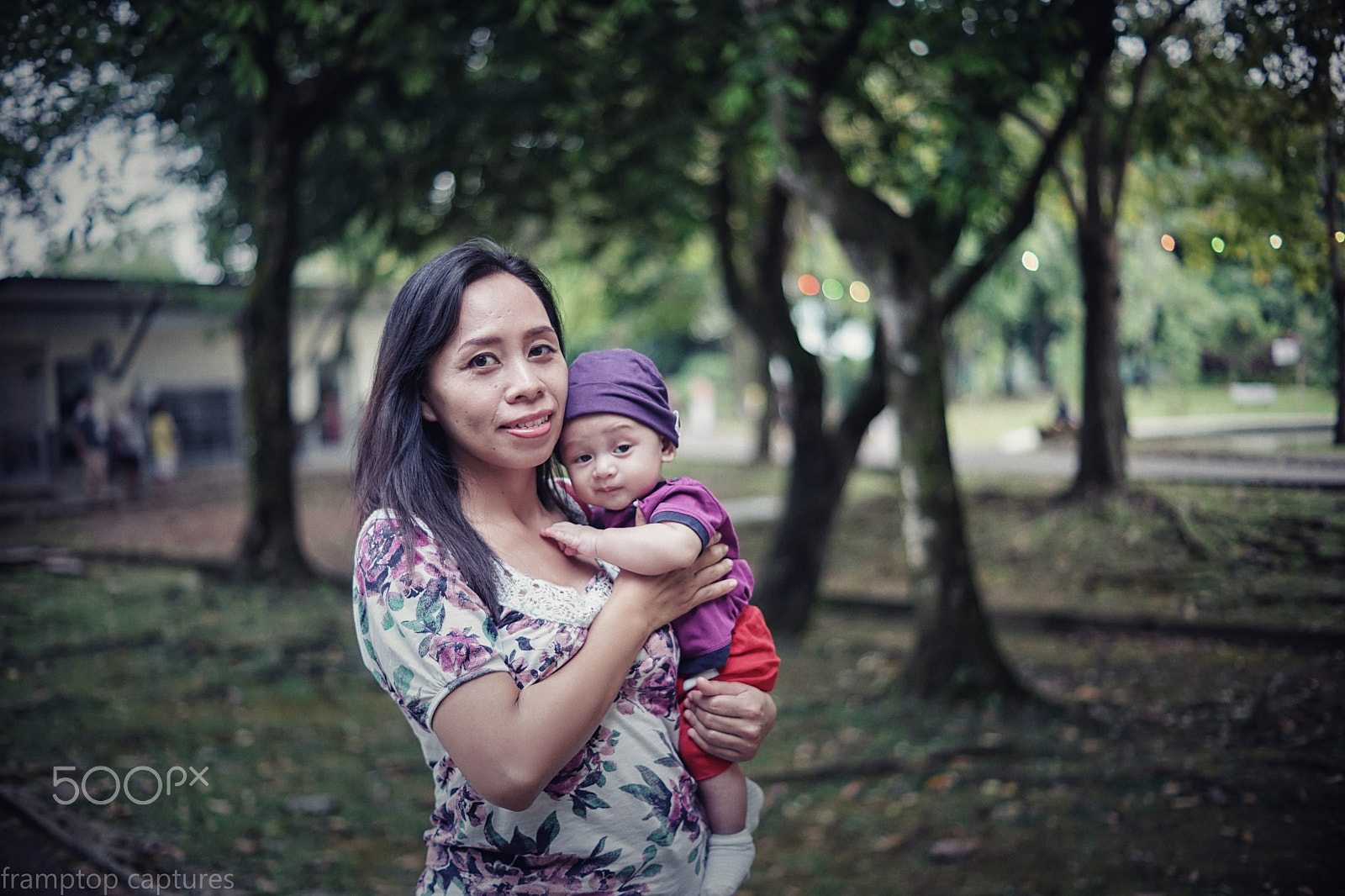 Sony DT 50mm F1.8 SAM sample photo. Mother and child photography