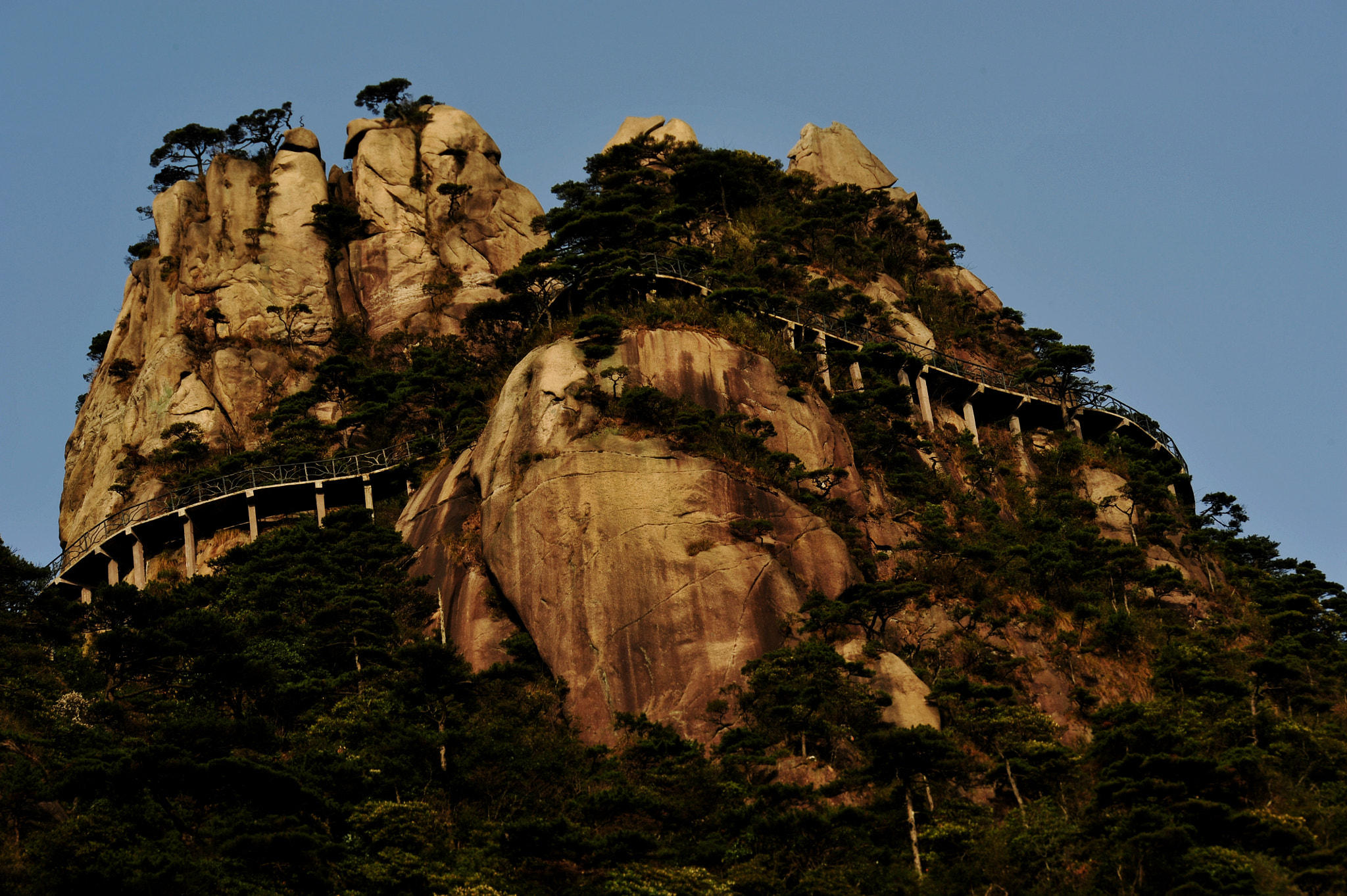 Nikon D3 sample photo. Cliff photography