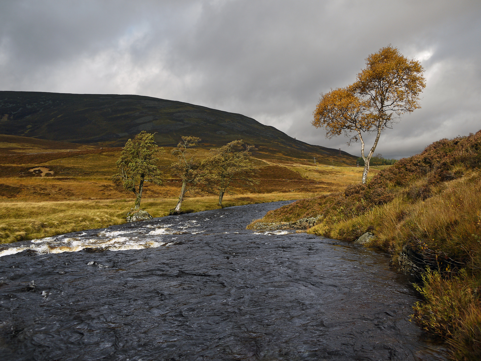 Panasonic Lumix DMC-GF1 sample photo. Spittal of glenshee photography