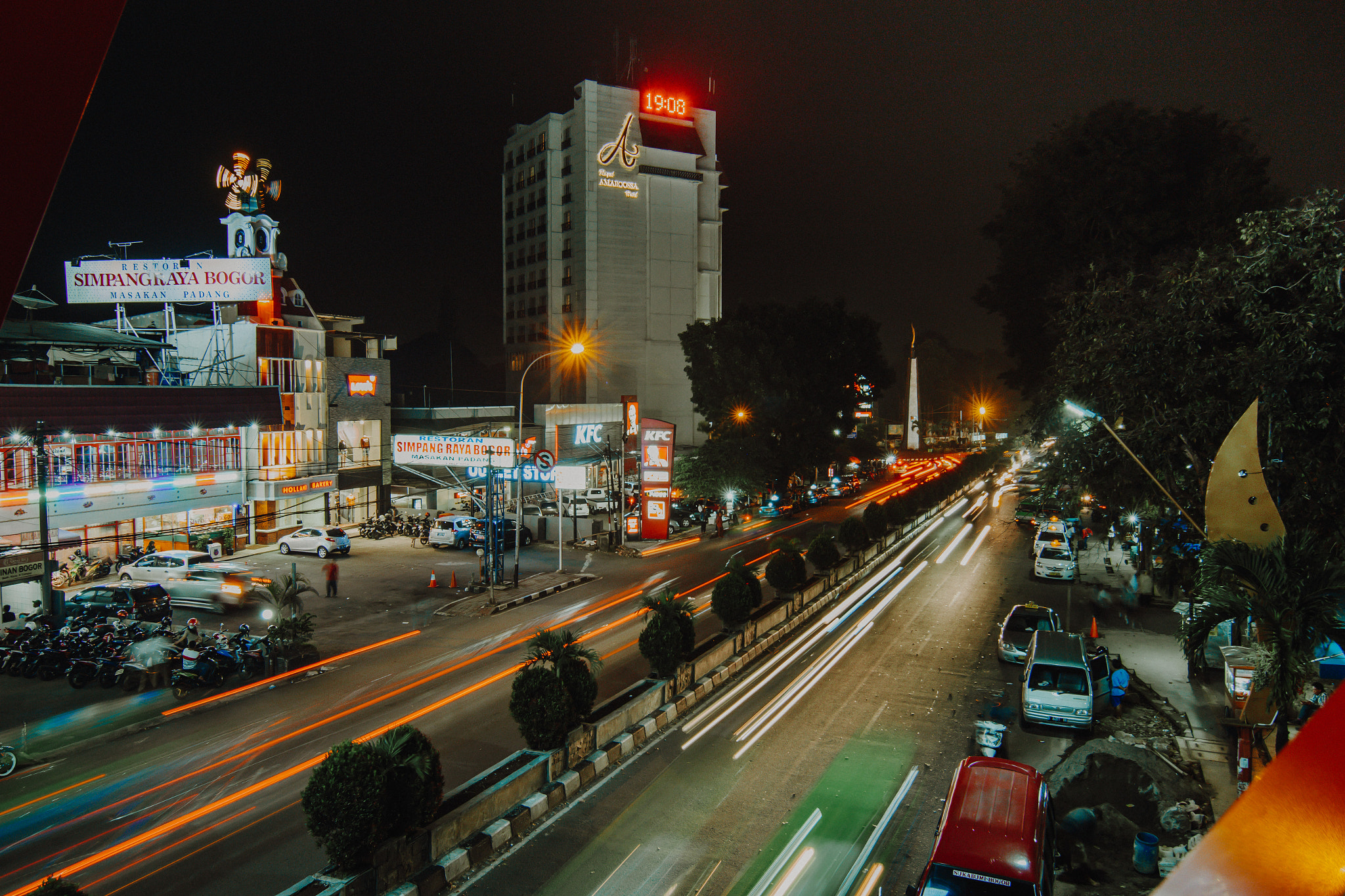Canon EOS 100D (EOS Rebel SL1 / EOS Kiss X7) sample photo. Bogor citylife photography