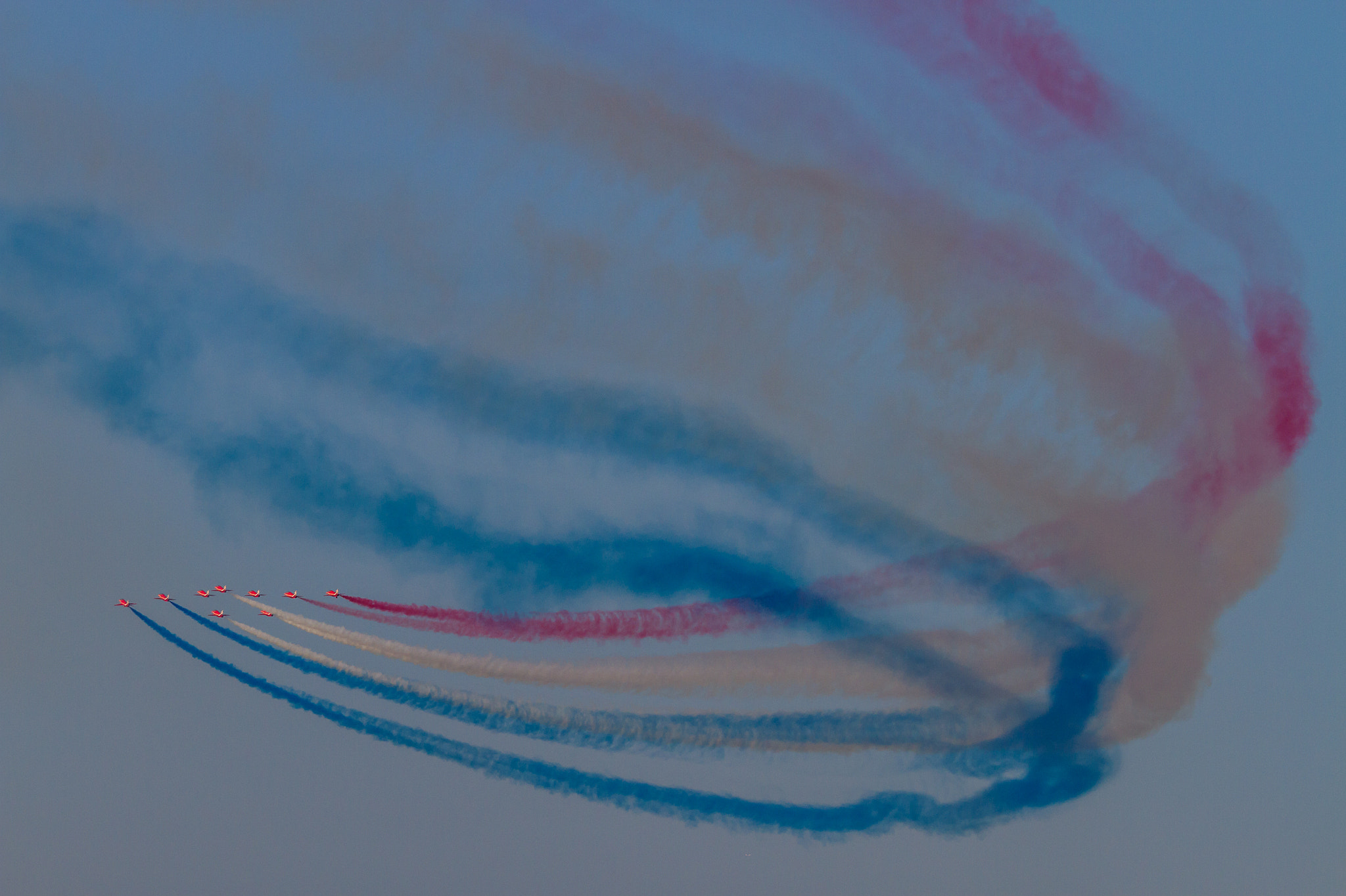 Canon EF 70-200mm F4L IS USM sample photo. Smoke on the sky - 4 photography