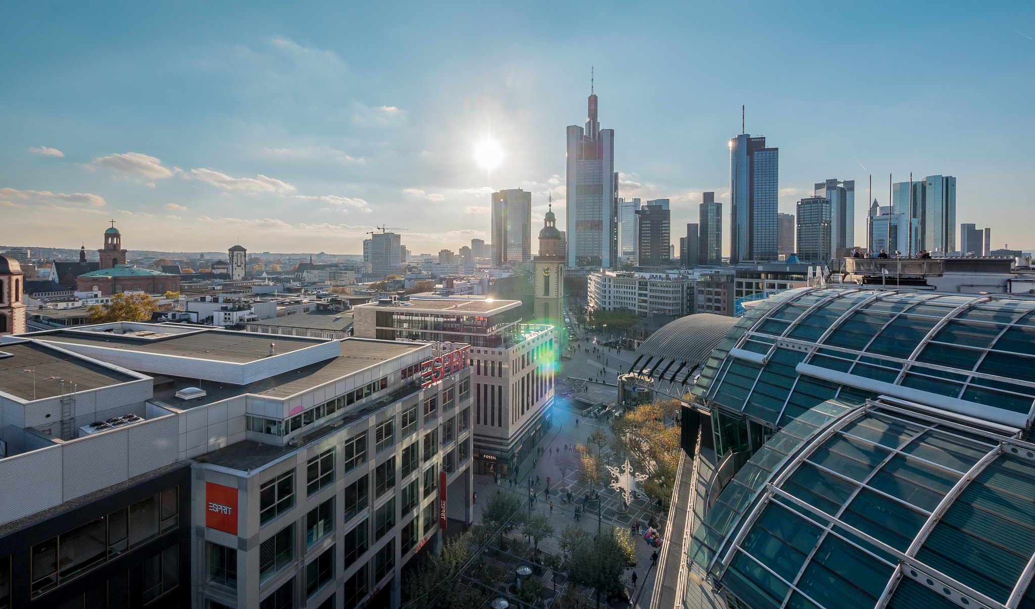 Panasonic Lumix G Vario 7-14mm F4 ASPH sample photo. Skyline ffm photography