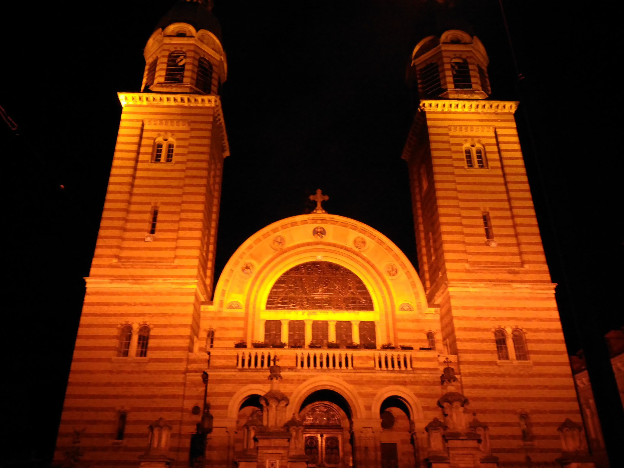 ASUS ZenFone Max (ZC550KL) sample photo. Cathedral photography