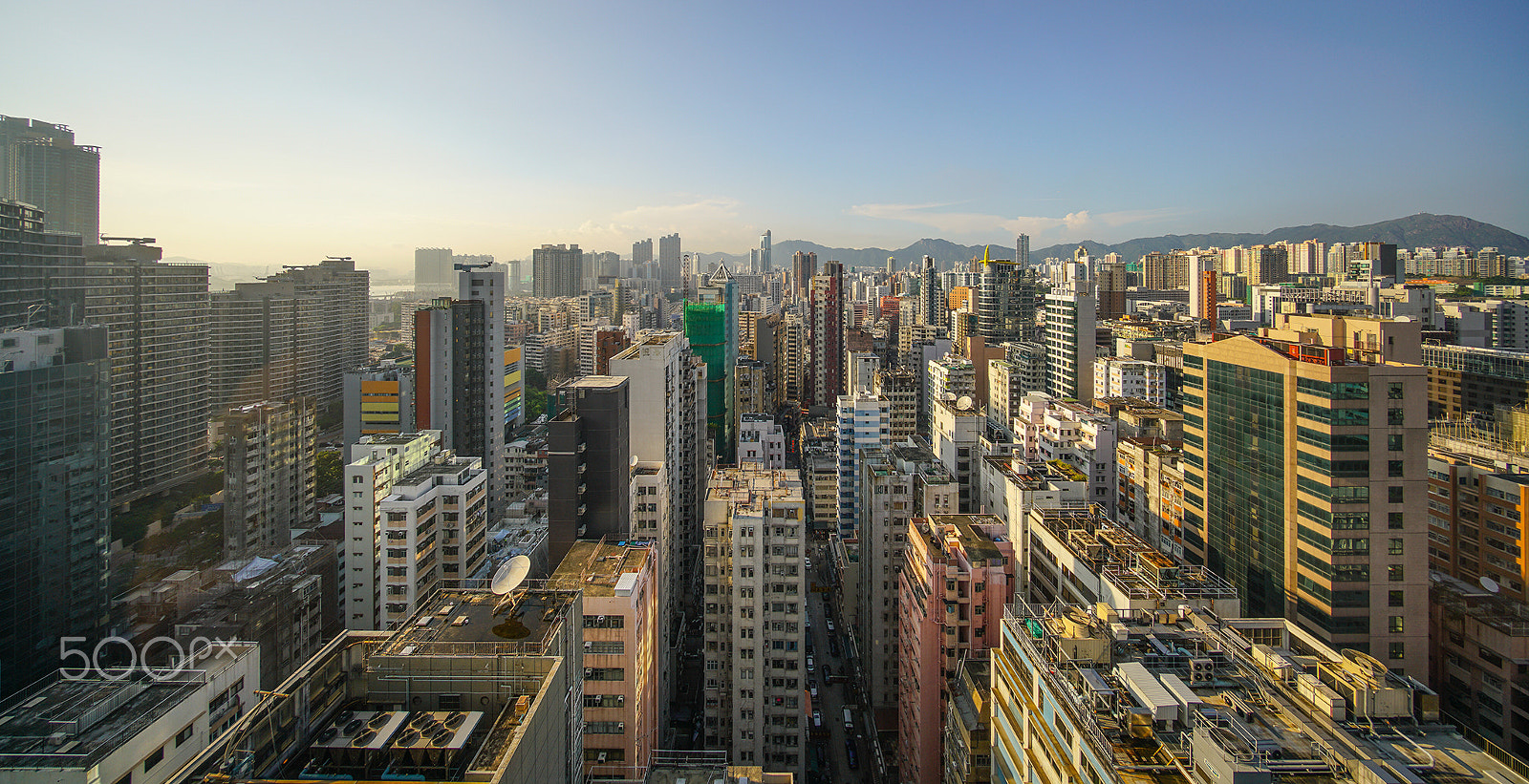 Voigtlander HELIAR-HYPER WIDE 10mm F5.6 sample photo. Buildings of kowloon hong kong photography